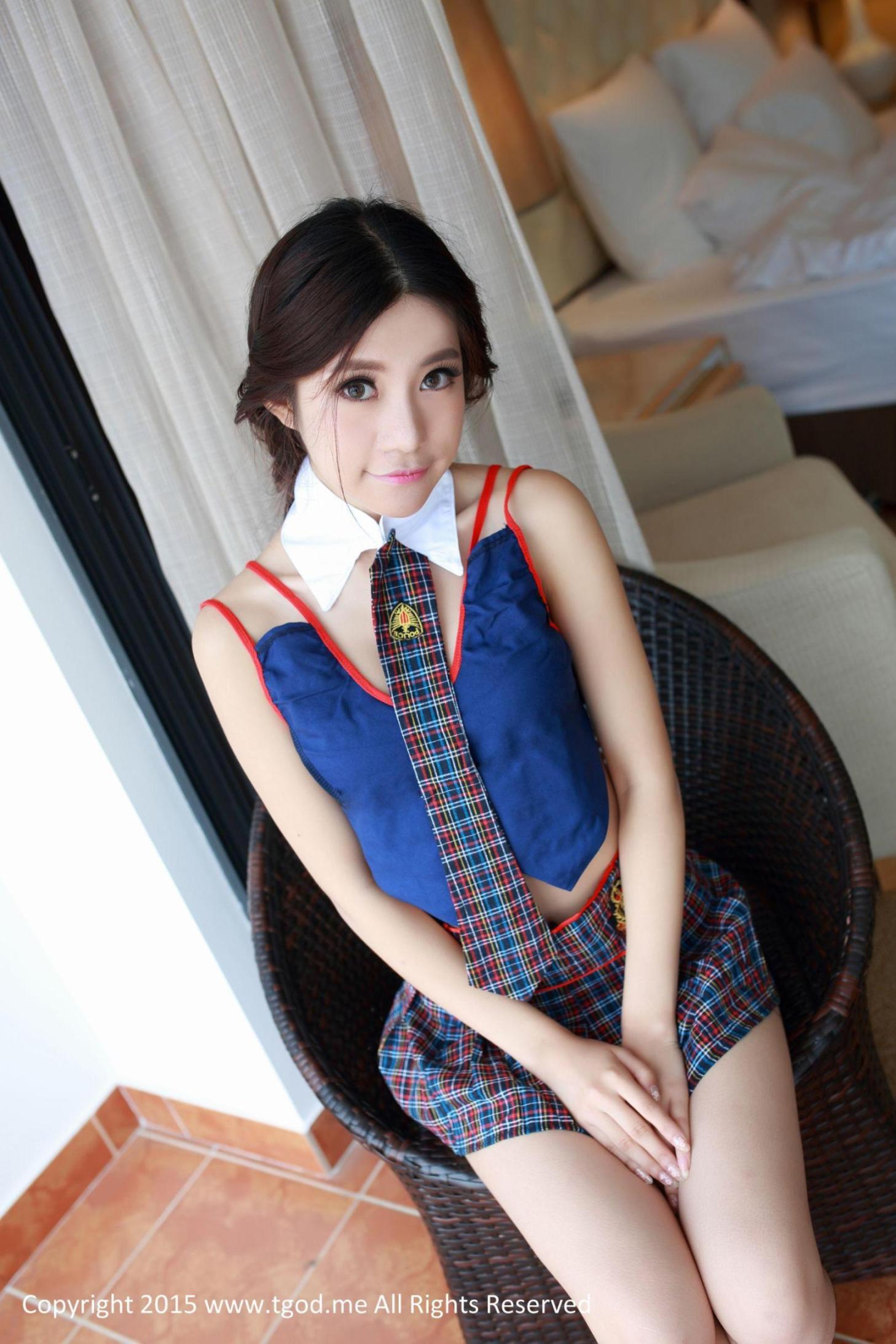 [推女神] 绮里嘉 校花的英伦女王范 高清手机美女壁纸