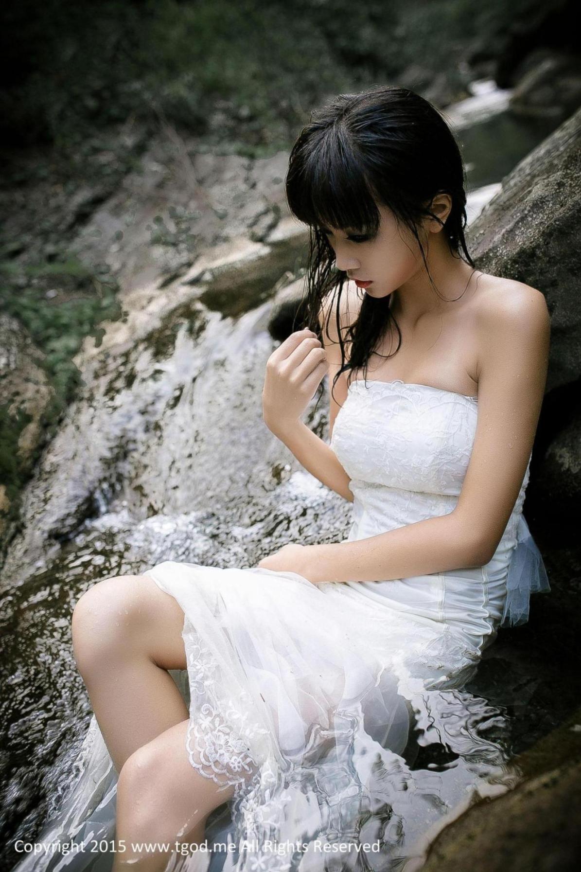 [推女神] 徐畅 幽谷中的美人鱼高清手机美女壁纸4P