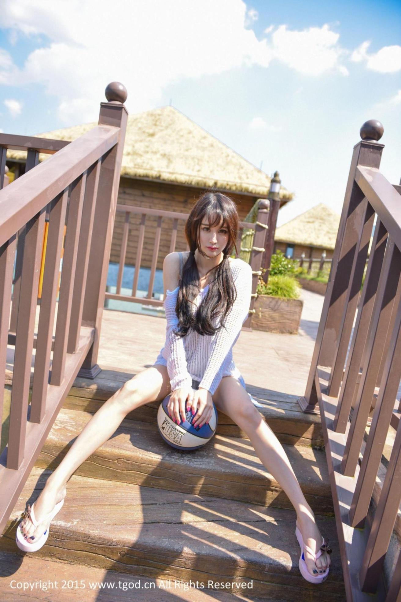 [推女神] Cheryl青树 云曼旅拍高清手机美女壁纸5P