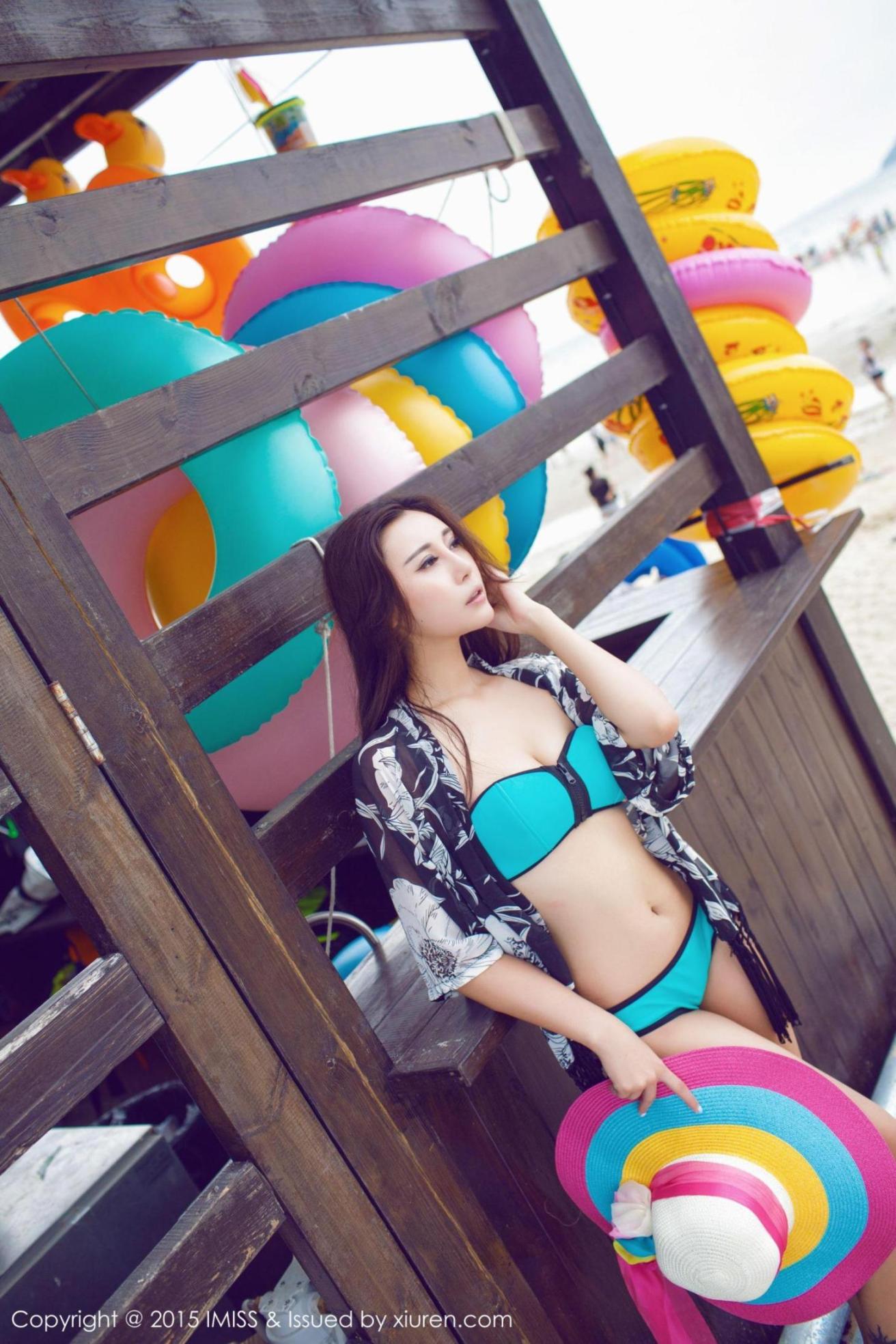 [爱蜜社] 樂樂Mango 海边比基尼系列 高清手机美女壁纸
