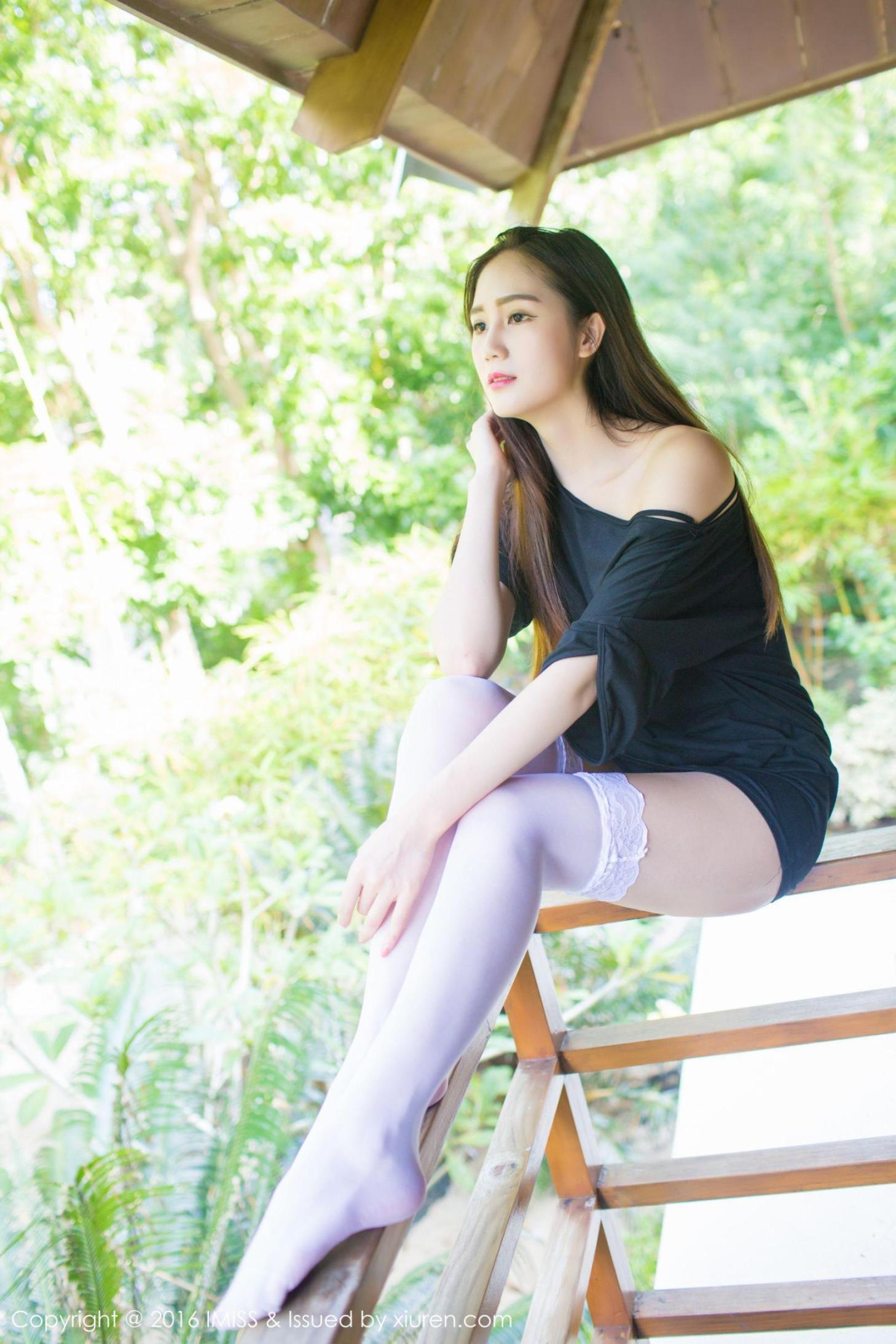 [爱蜜社] SISY思 蕾丝白丝袜+白衬衫+性感内衣 高清手机美女壁纸