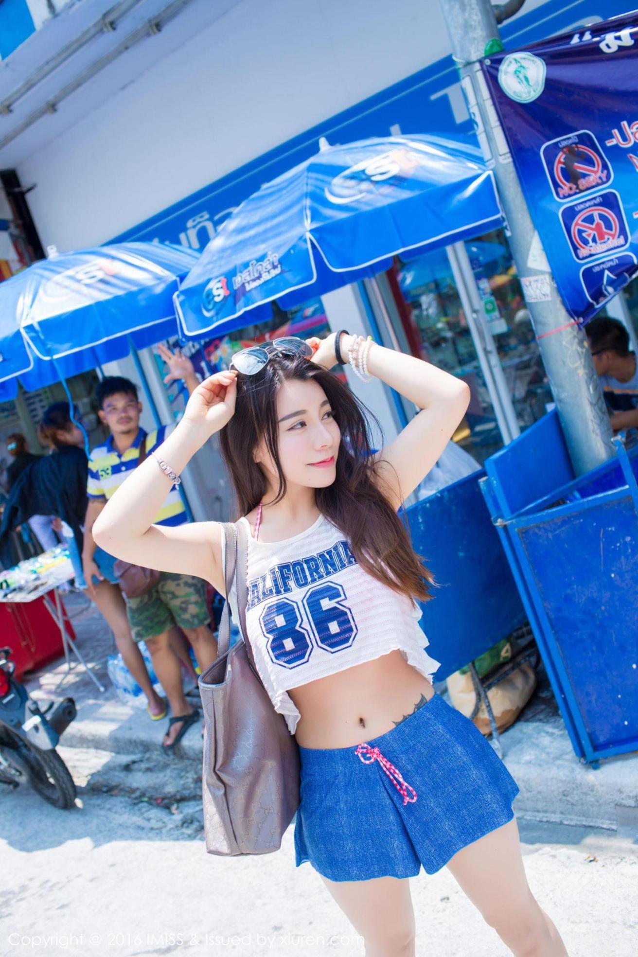 [推女神] 嘉宝贝儿 国外清新街拍高清手机美女壁纸2P