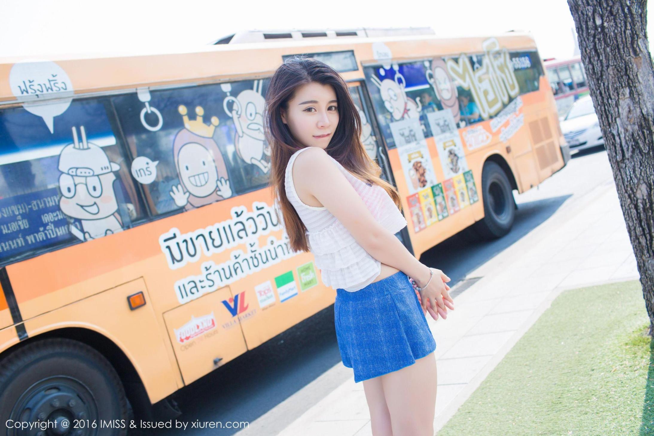 [推女神] 嘉宝贝儿 国外清新街拍高清手机美女壁纸10P