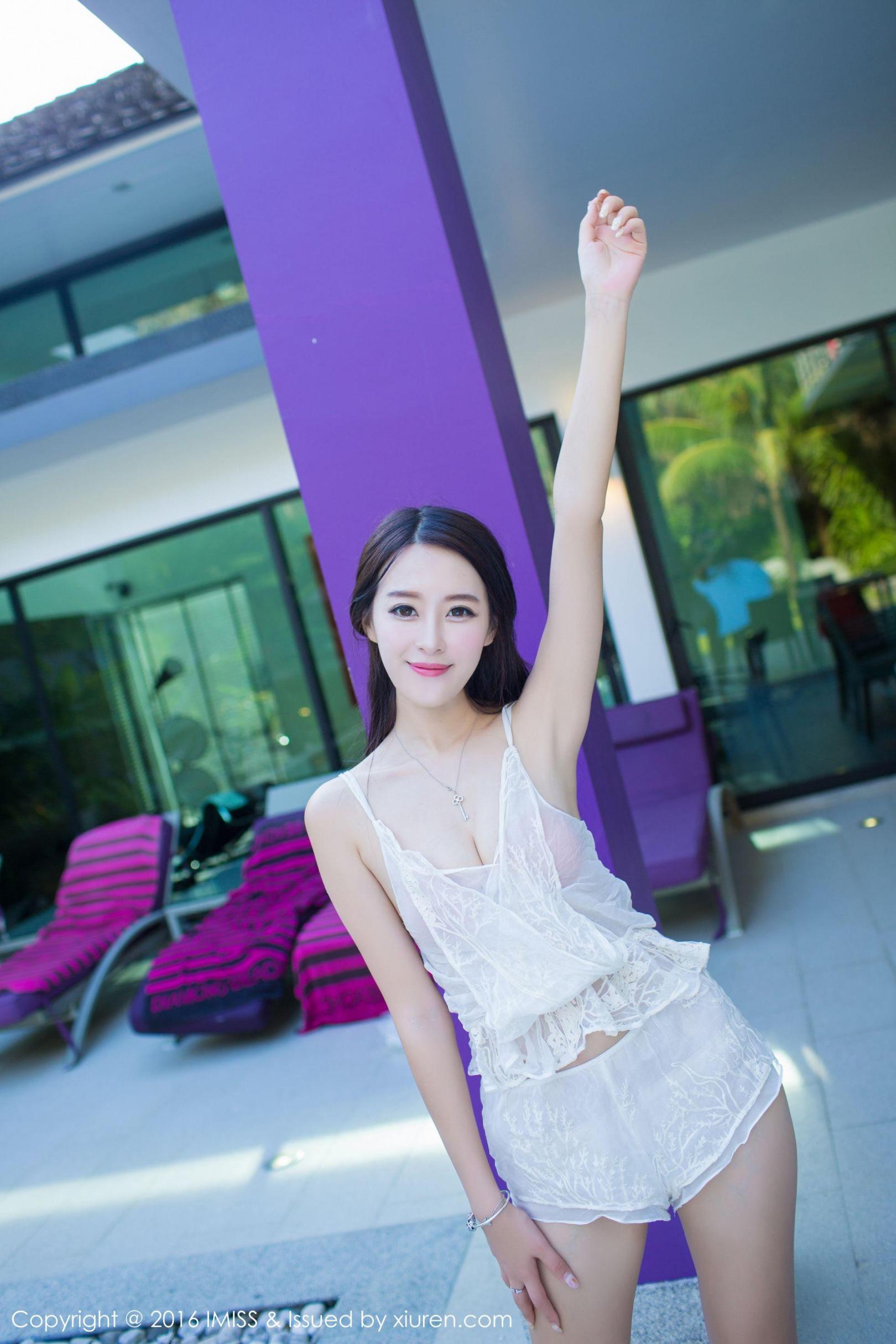 [推女神] 王曼妮 街拍+泳池旁小清新系列高清手机美女壁纸22P