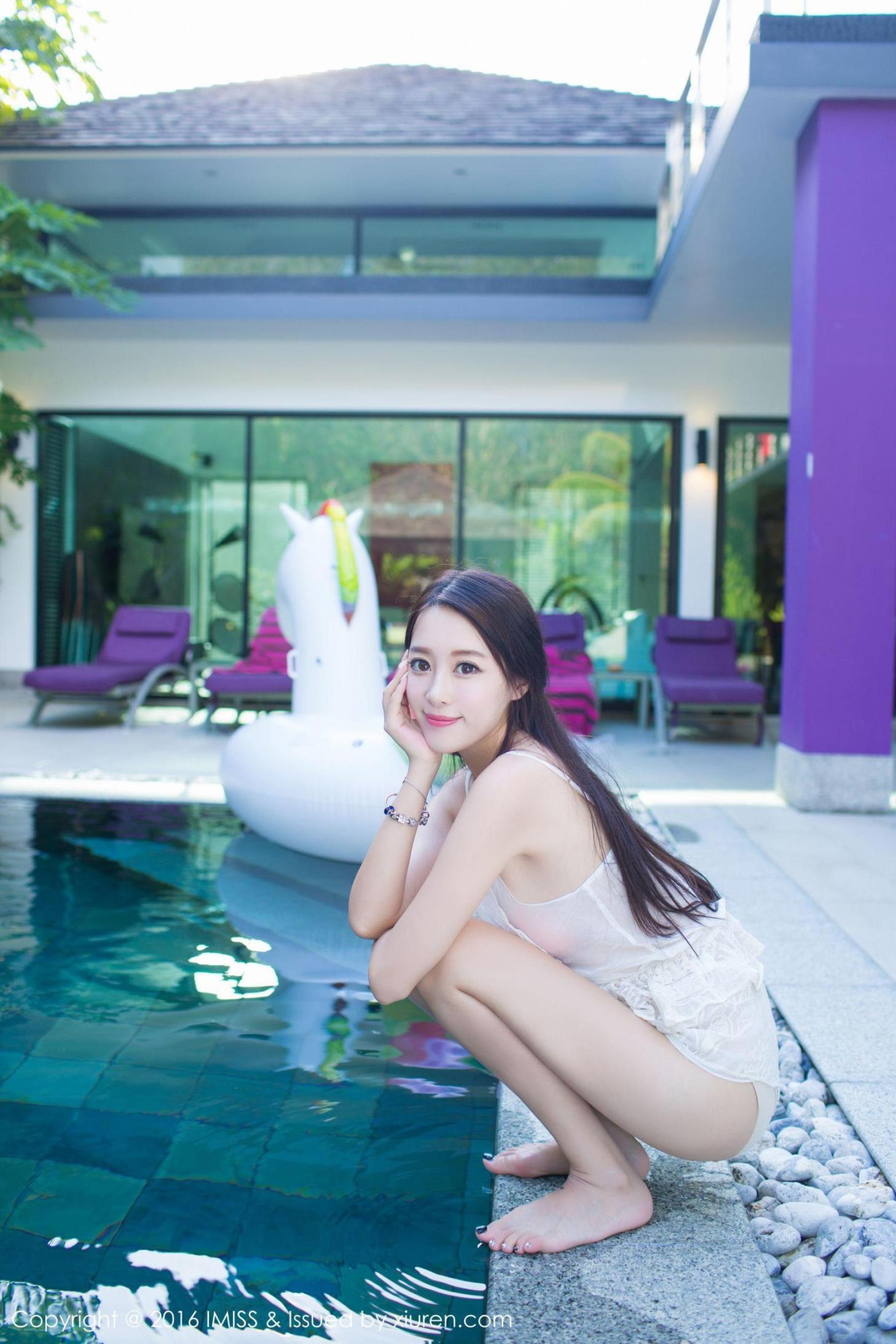 [推女神] 王曼妮 街拍+泳池旁小清新系列高清手机美女壁纸40P