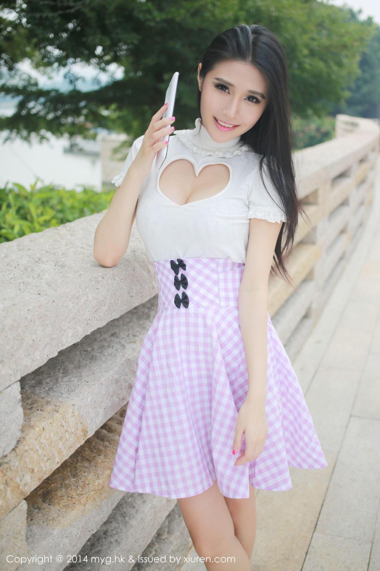 [美媛馆] 美瑜 街拍超短裙+可爱内衣 高清手机美女壁纸