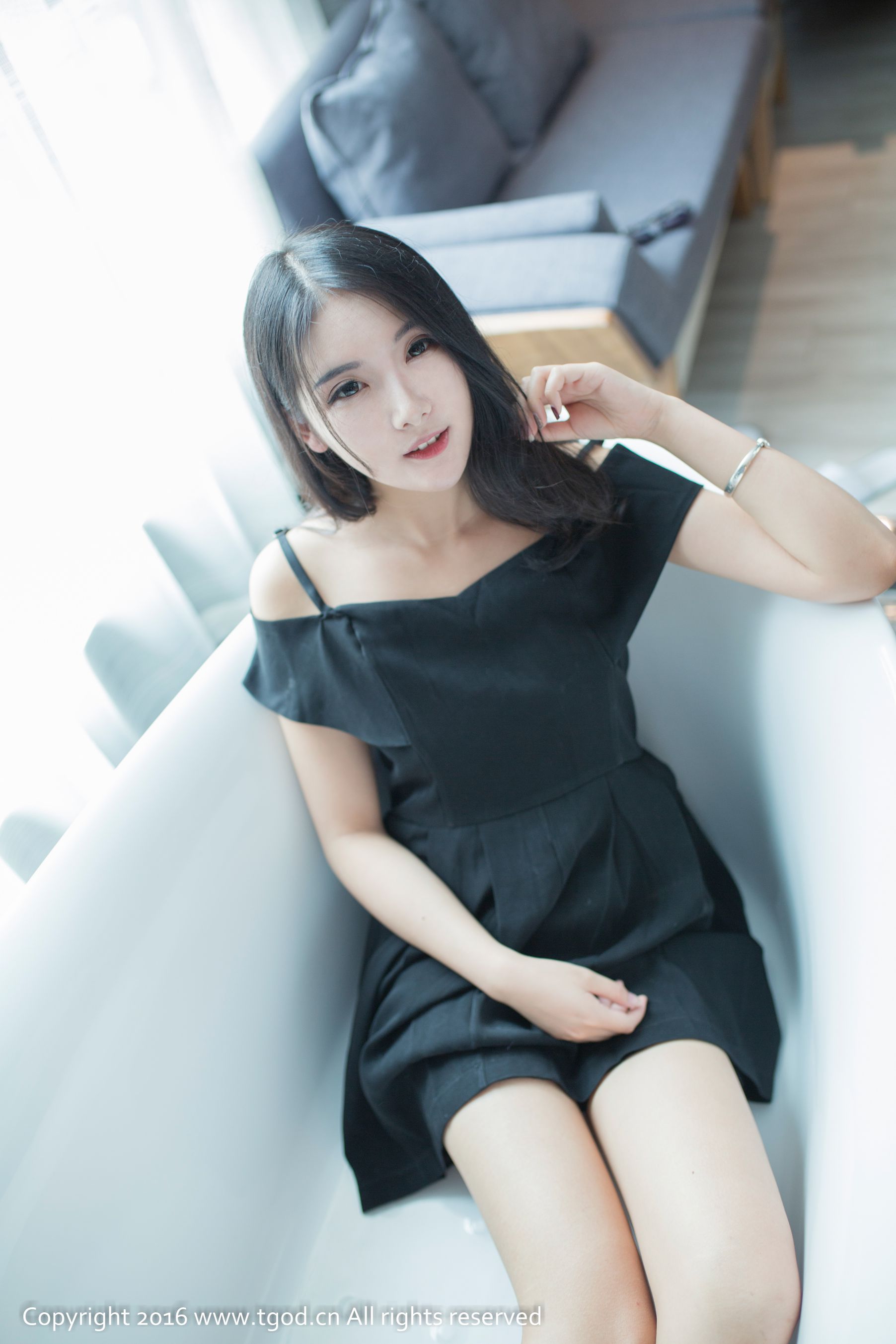 [推女神] 莓ya 难以抗拒的魅力女神 高清手机美女壁纸
