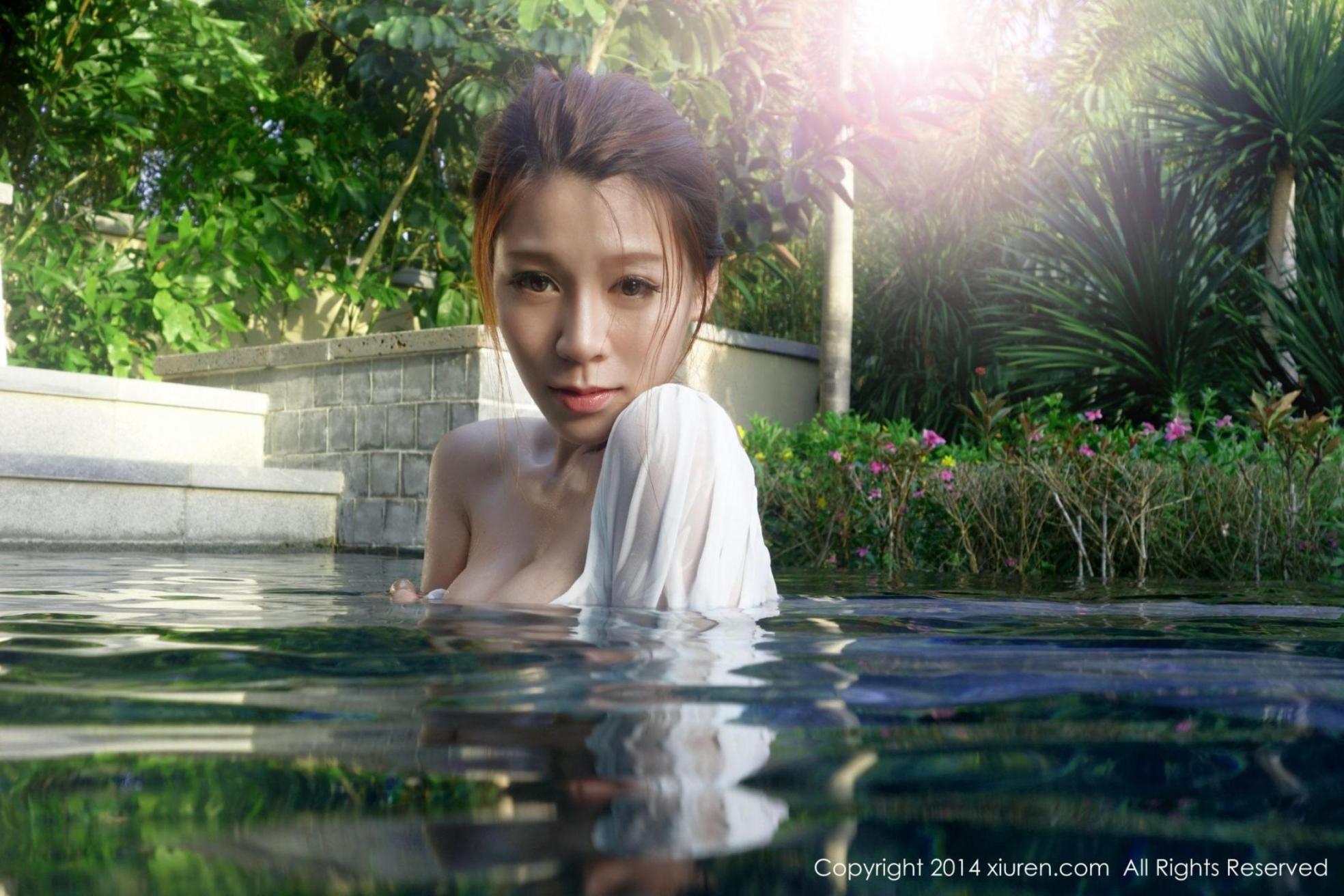 [推女神] 嘉宝贝儿 三亚旅拍套图 高清手机美女壁纸