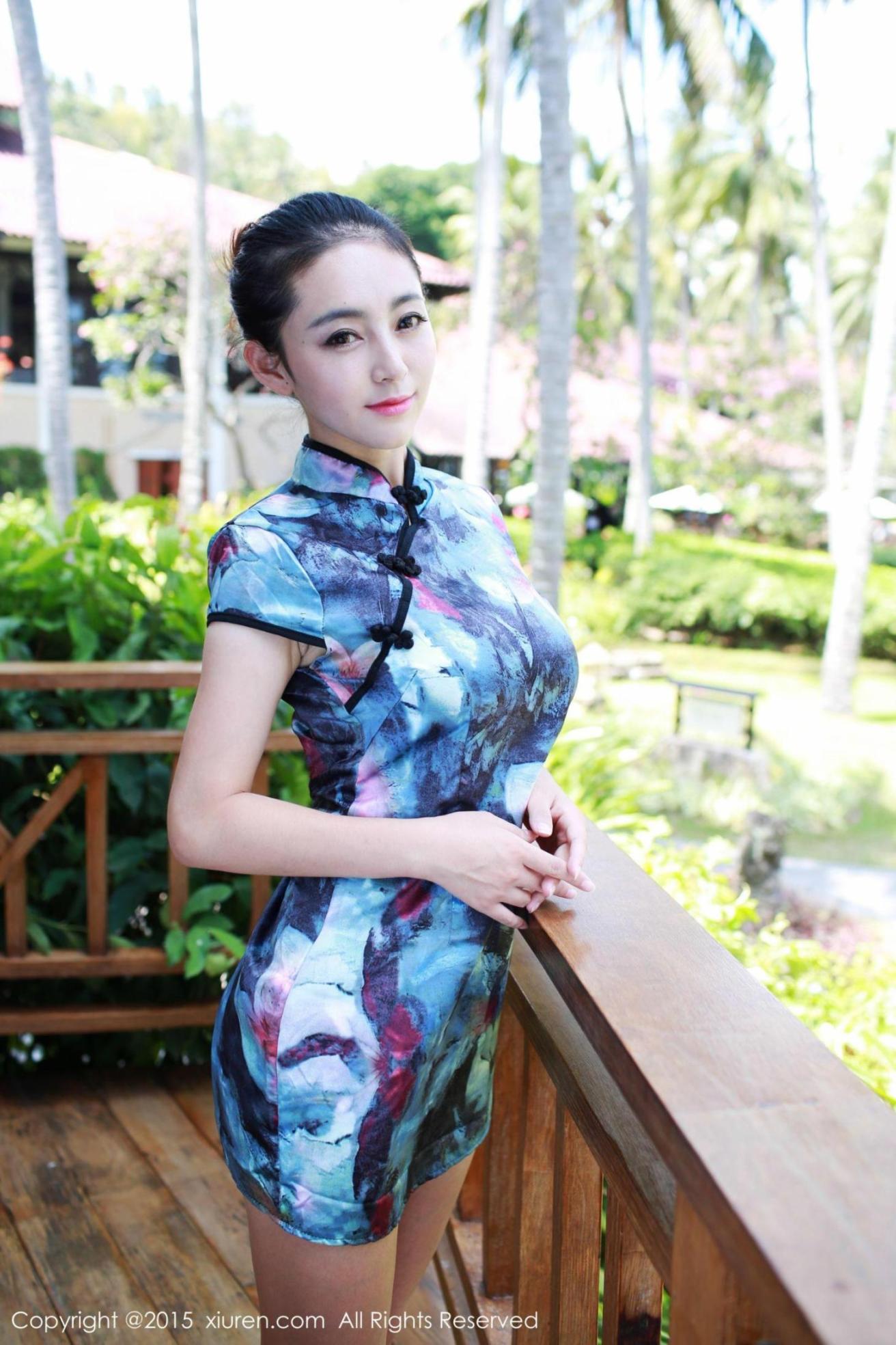 [爱蜜社] 夏茉 旗袍+白色蕾丝吊袜装 高清手机美女壁纸