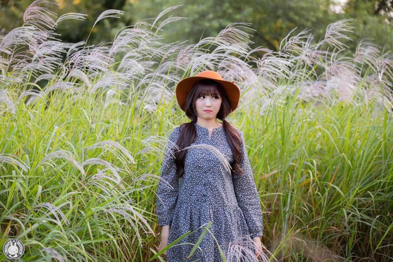 [网络美女] 李恩慧 小清新连衣裙系列高清手机美女壁纸5P