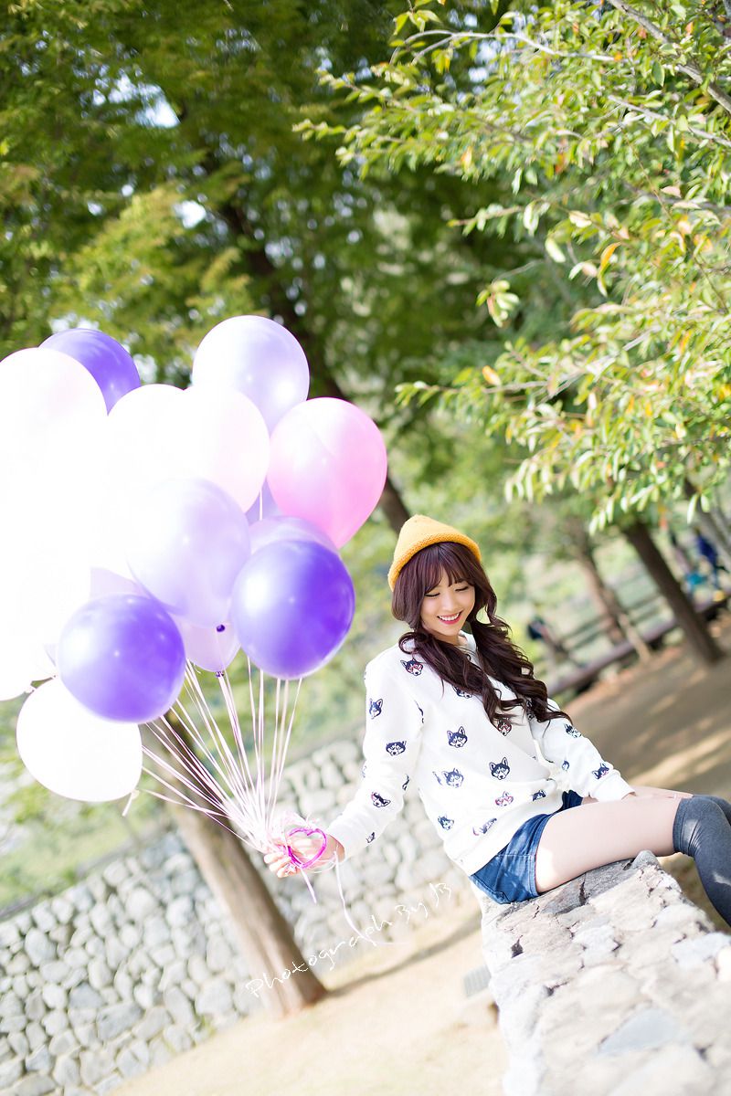 [网络美女] 李恩慧 外拍清新可爱长筒袜系列高清手机美女壁纸14P