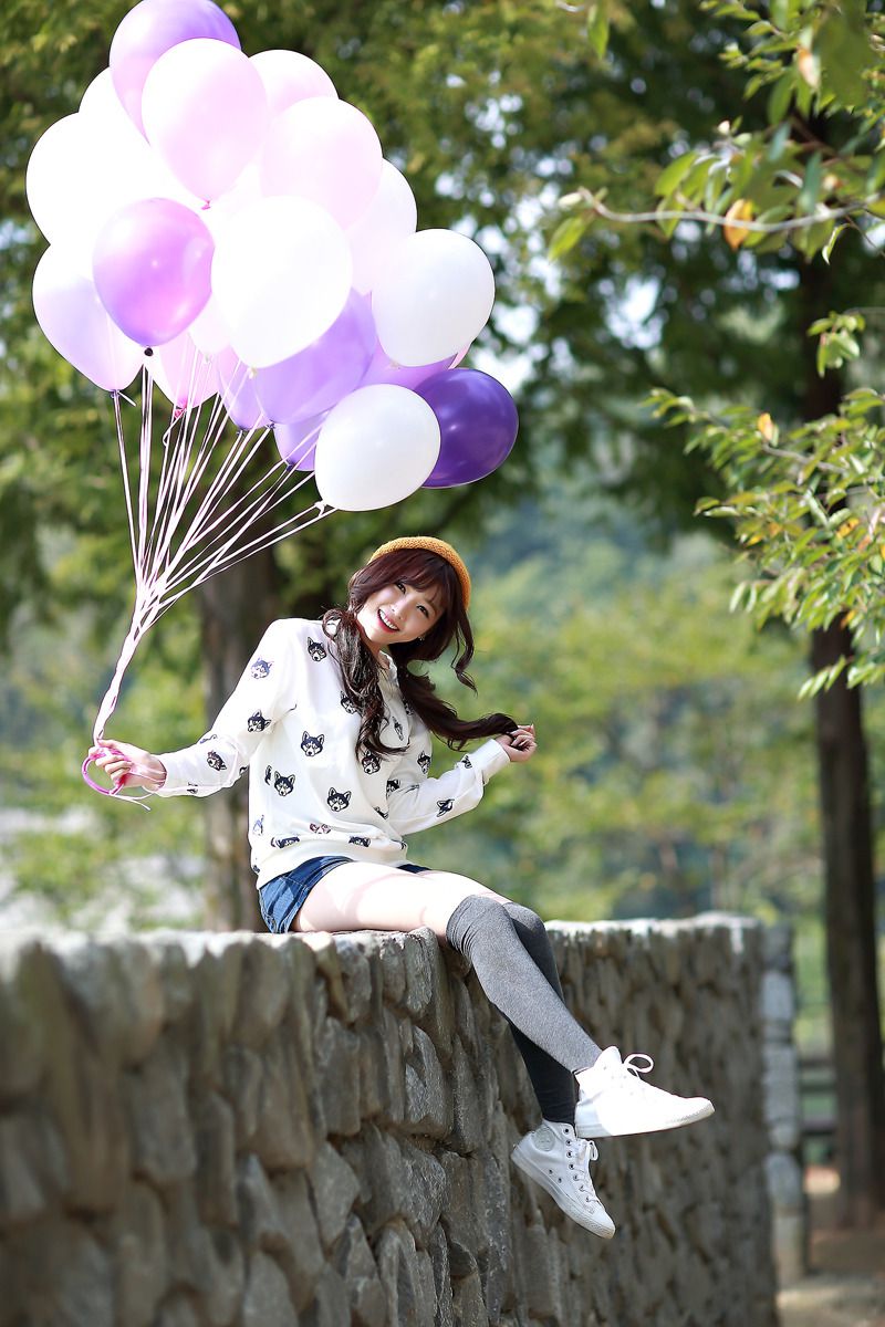 [网络美女] 李恩慧 外拍清新可爱长筒袜系列高清手机美女壁纸25P