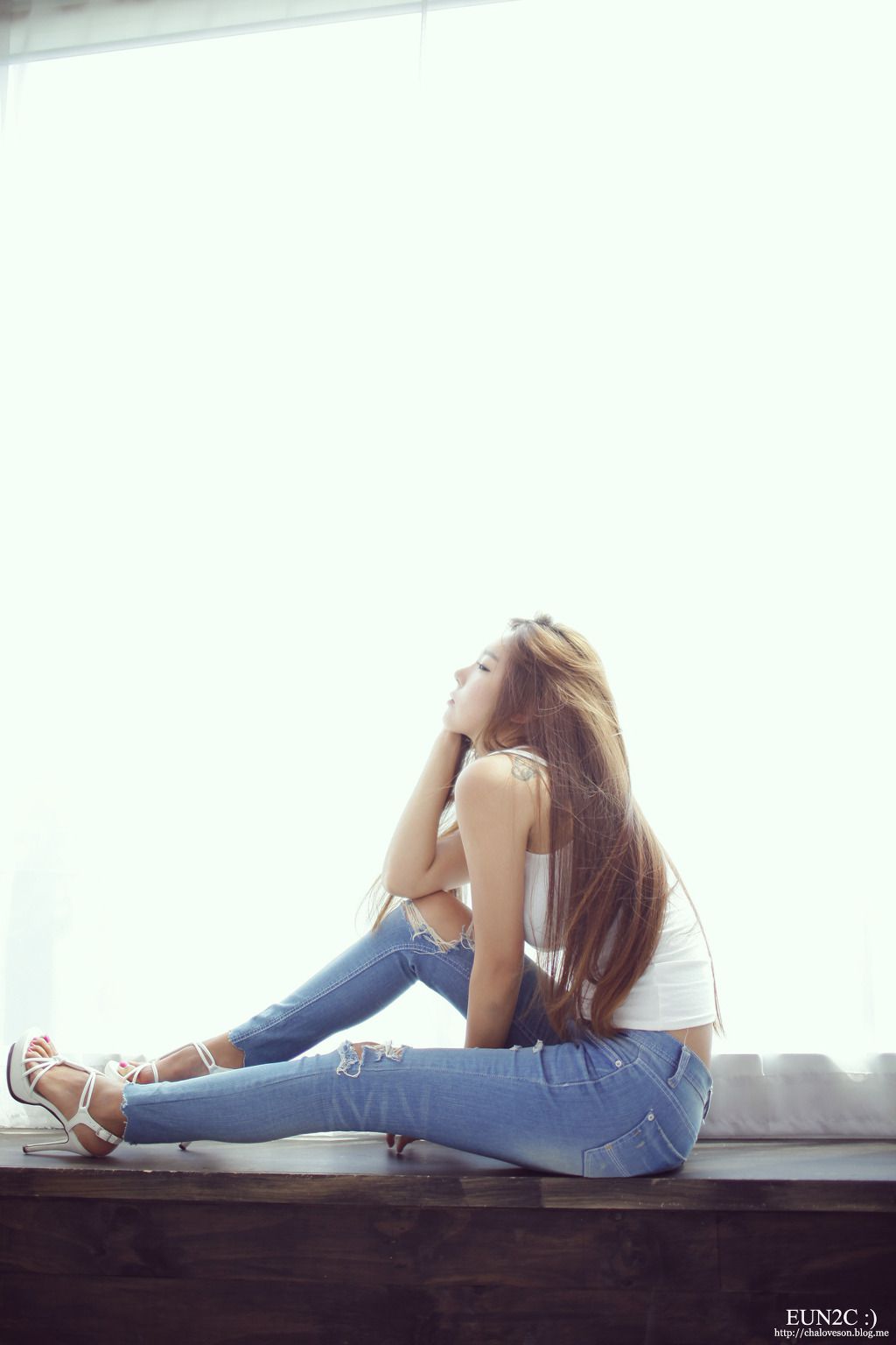 [网络美女] 网络美女 温暖冬阳高清手机美女壁纸22P