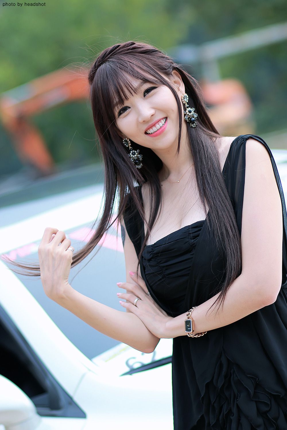 [网络美女] 李恩慧 户外车展吊带连衣裙系列高清手机美女壁纸57P