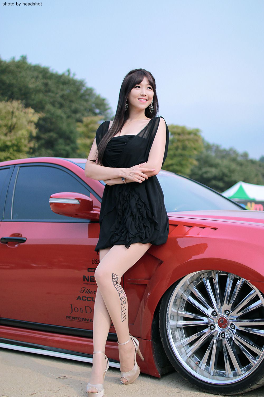 [网络美女] 李恩慧 户外车展吊带连衣裙系列高清手机美女壁纸53P