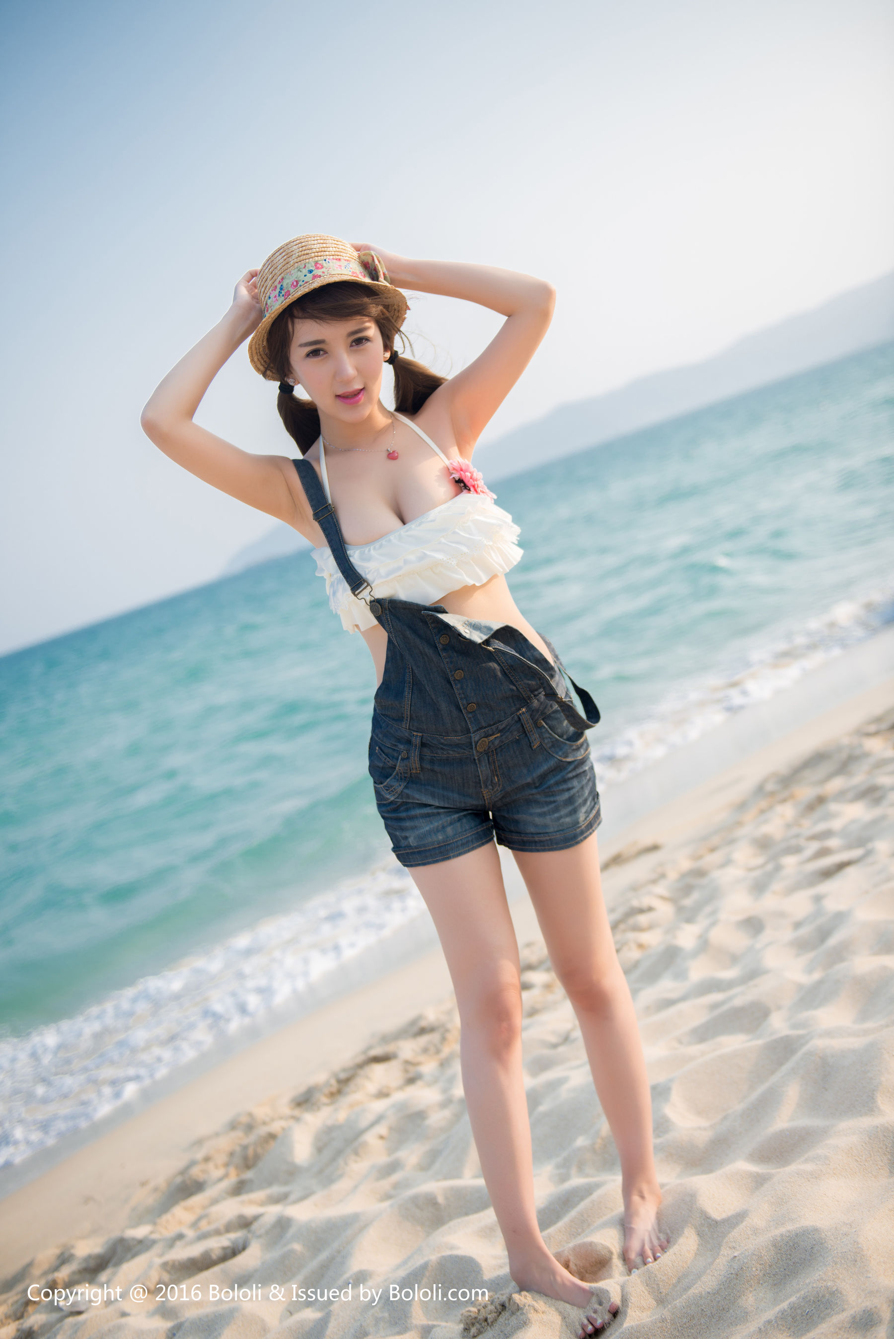 [波萝社] 小潘鼠 海边风情 高清手机美女壁纸