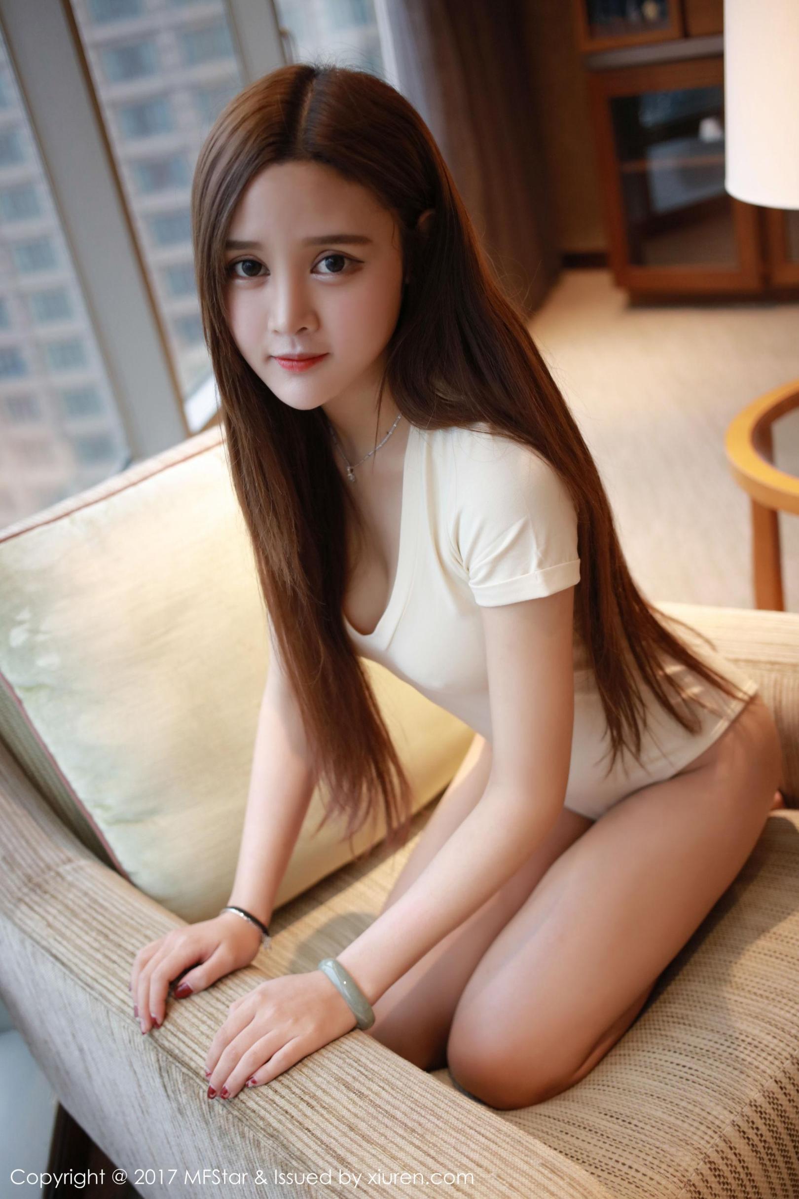 [模范学院] 杨珊珊 性感连体装+白衬衫 高清手机美女壁纸