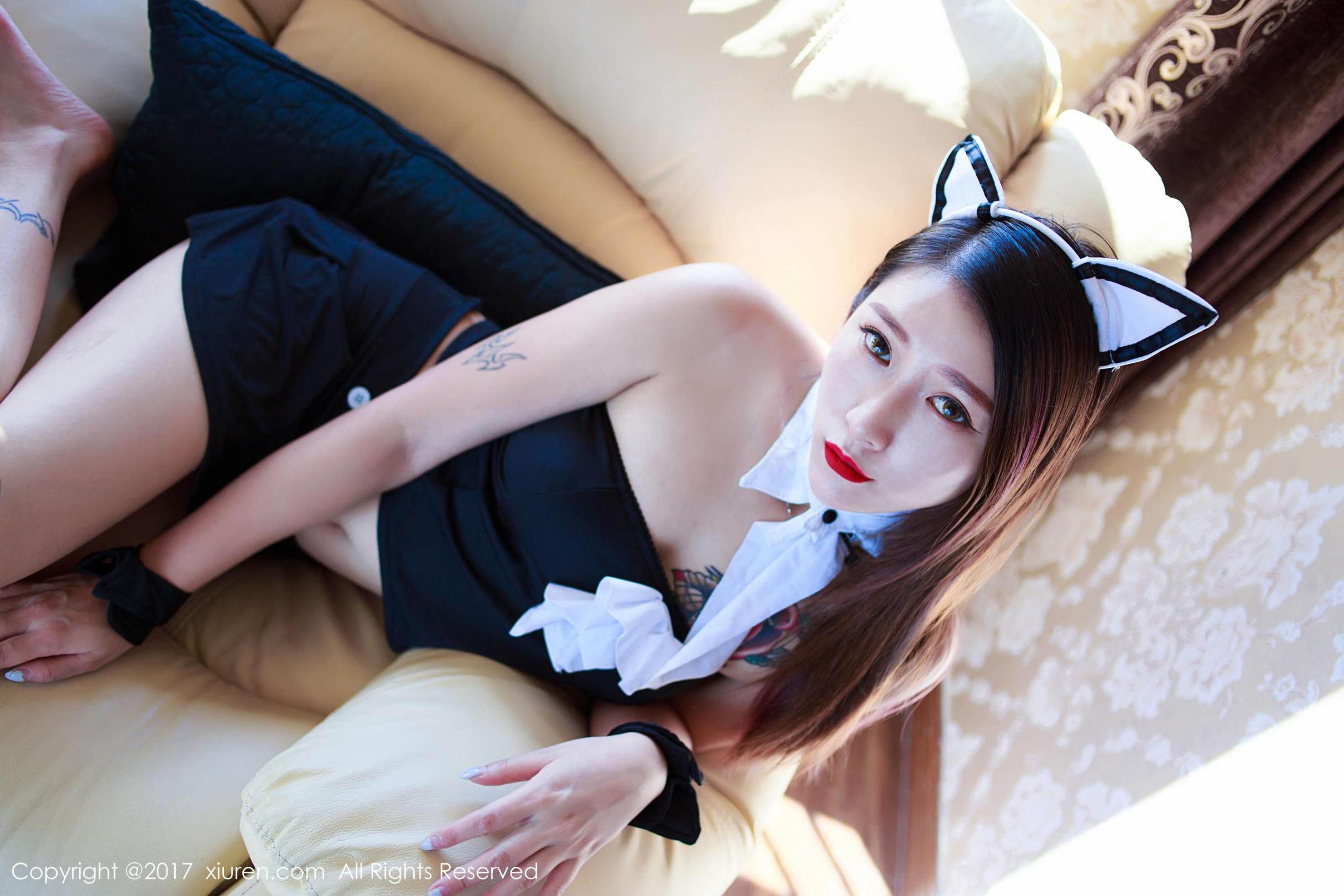 [秀人网] 杜花花 乖巧猫耳女仆装，高开叉死库水 高清手机美女壁纸