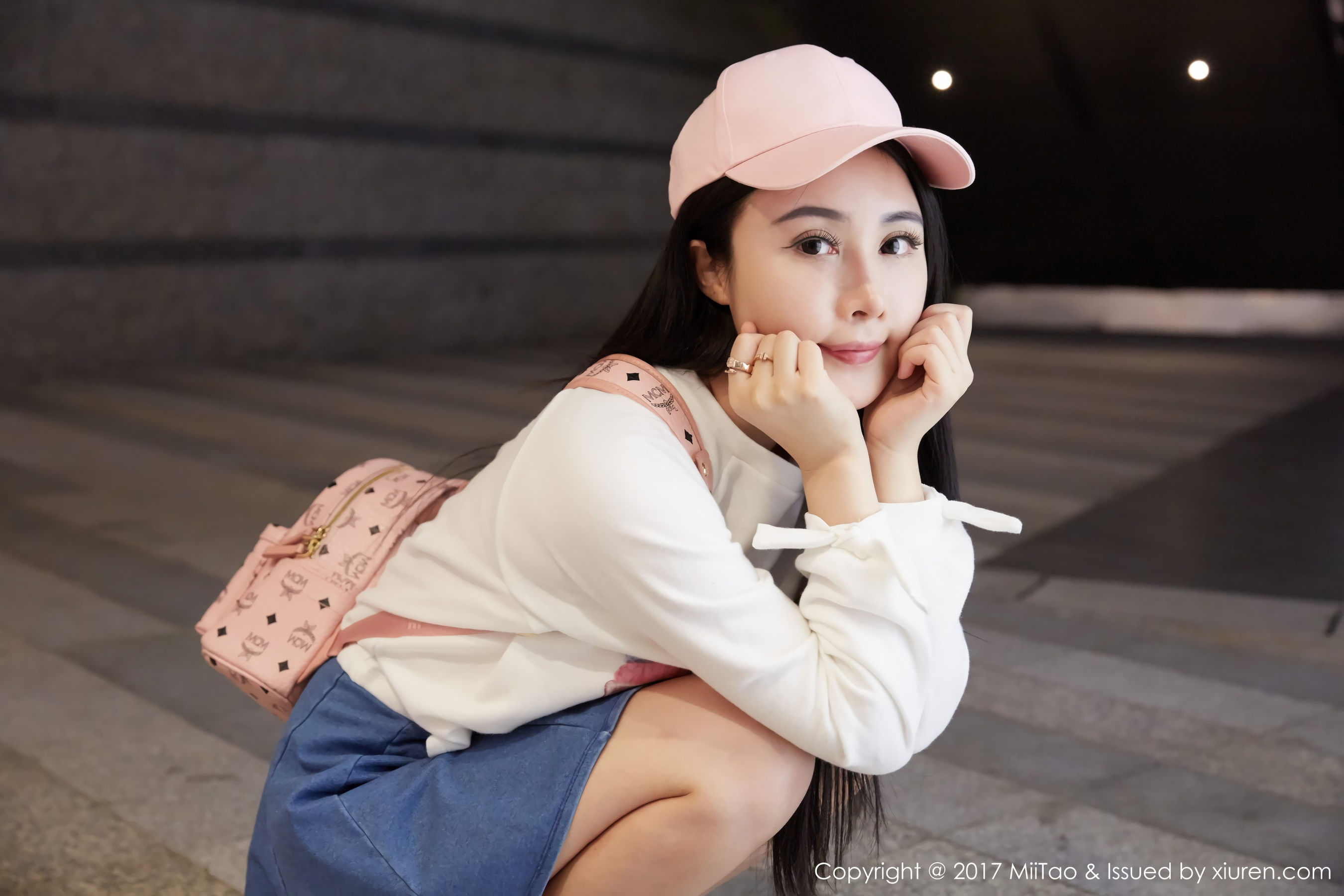 [蜜桃社] 陆萱萱 牛仔女神+街拍高清手机美女壁纸40P