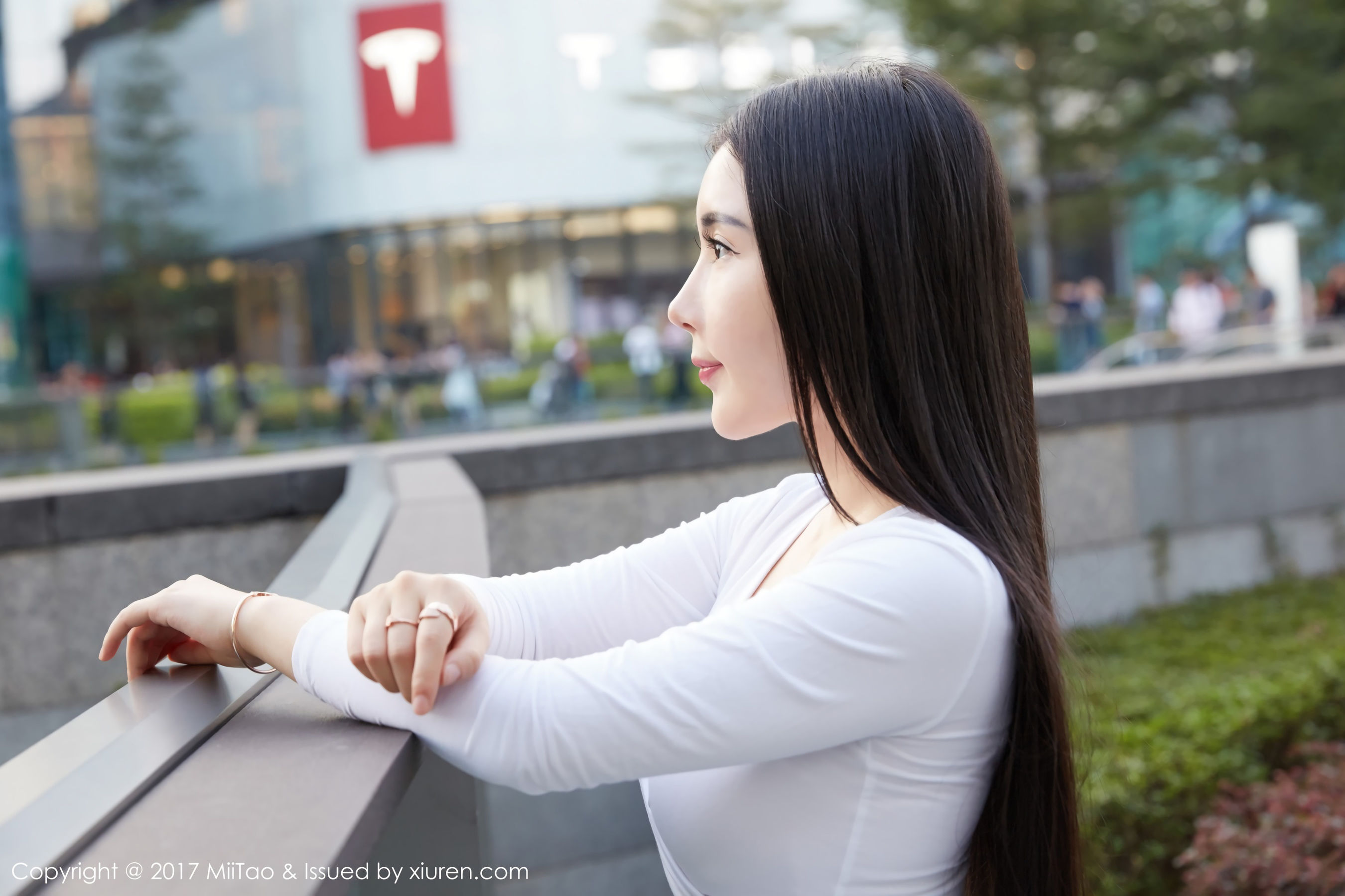 [蜜桃社] 陆萱萱 牛仔女神+街拍高清手机美女壁纸18P