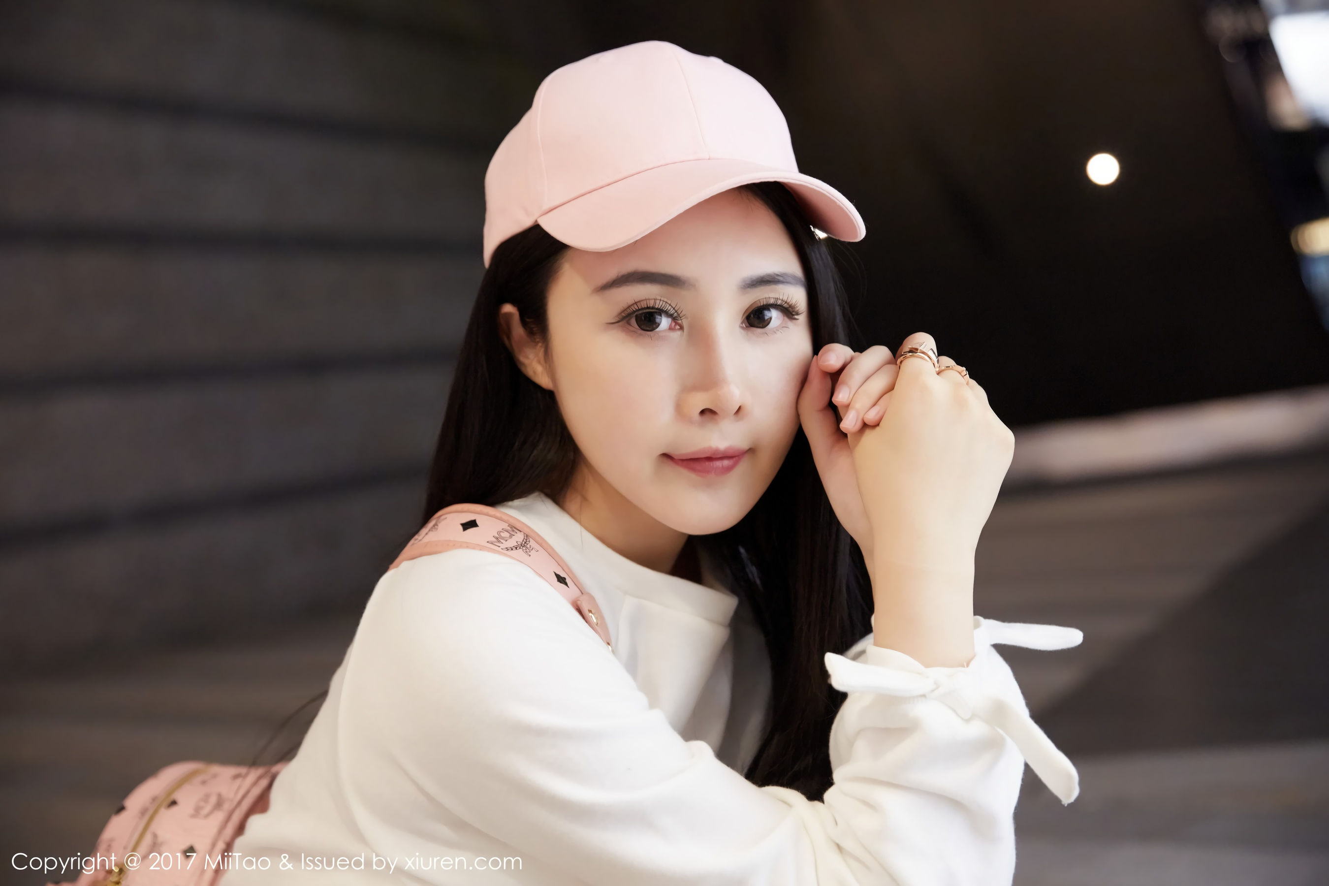 [蜜桃社] 陆萱萱 牛仔女神+街拍高清手机美女壁纸42P