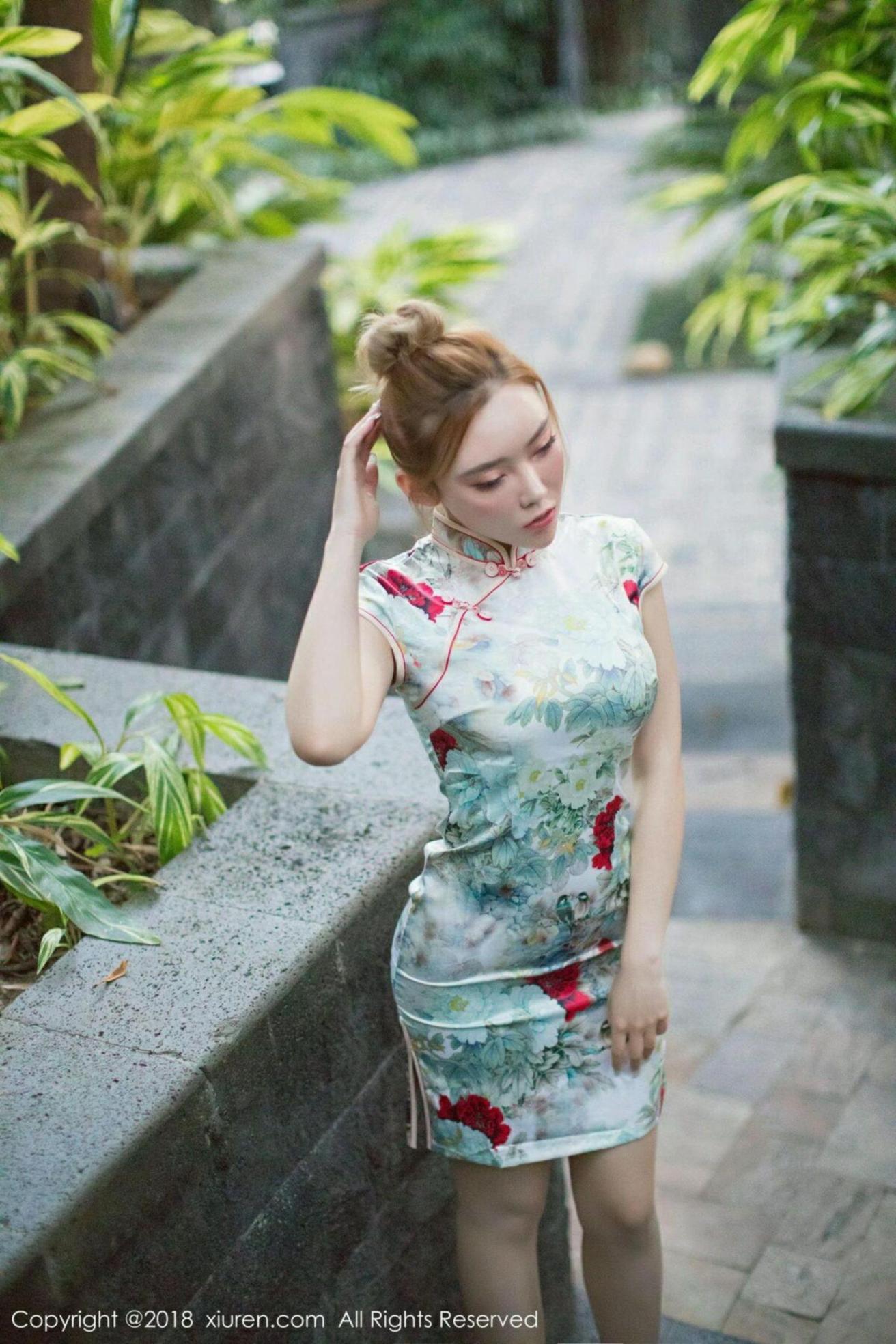 [头条女神] 柴婉艺 旗袍+连体肉丝系列~~ 高清手机美女壁纸