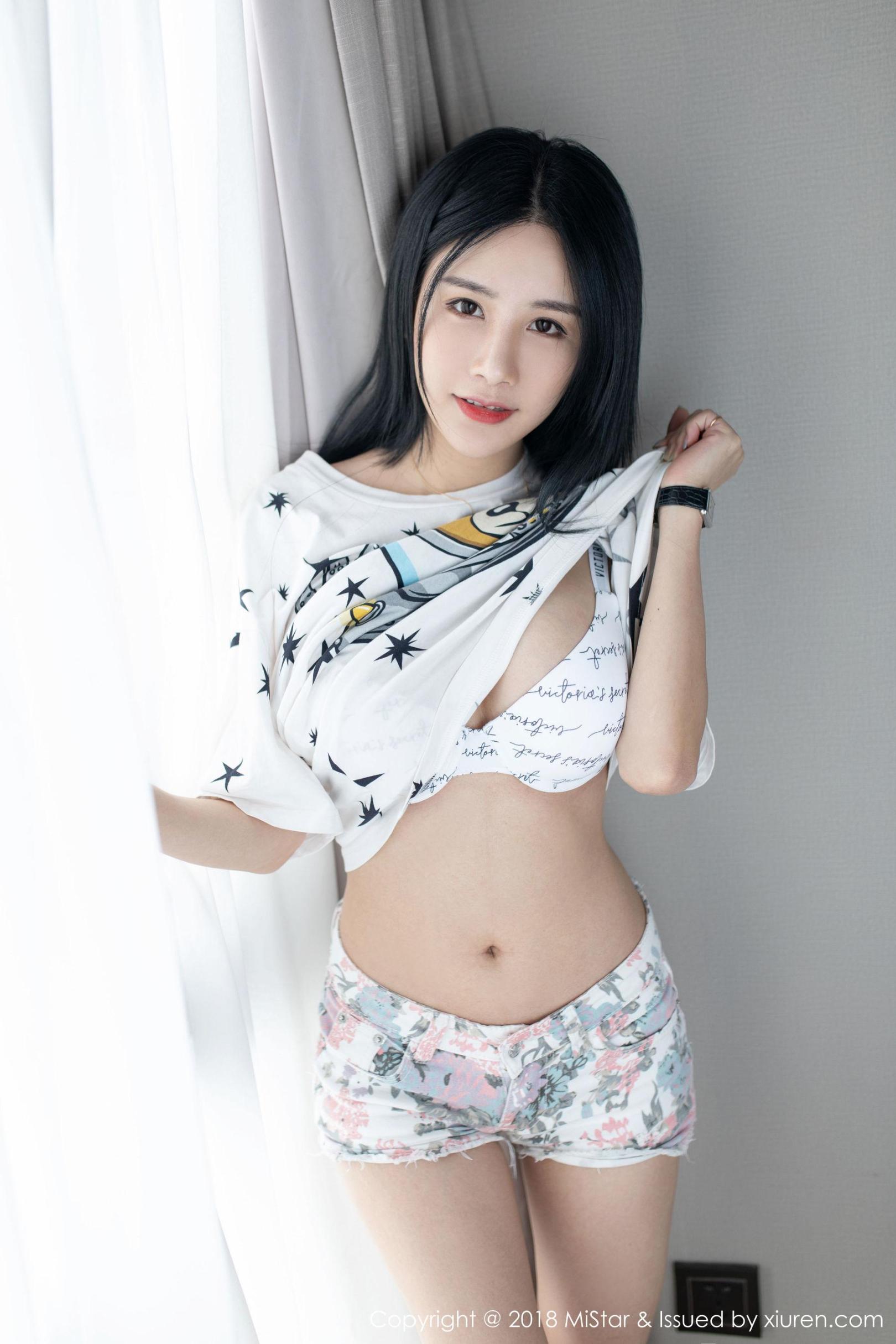 [蜜桃社] 小沫琳 颜值依旧靓丽清甜、身材愈惹火诱人 高清手机美女壁纸