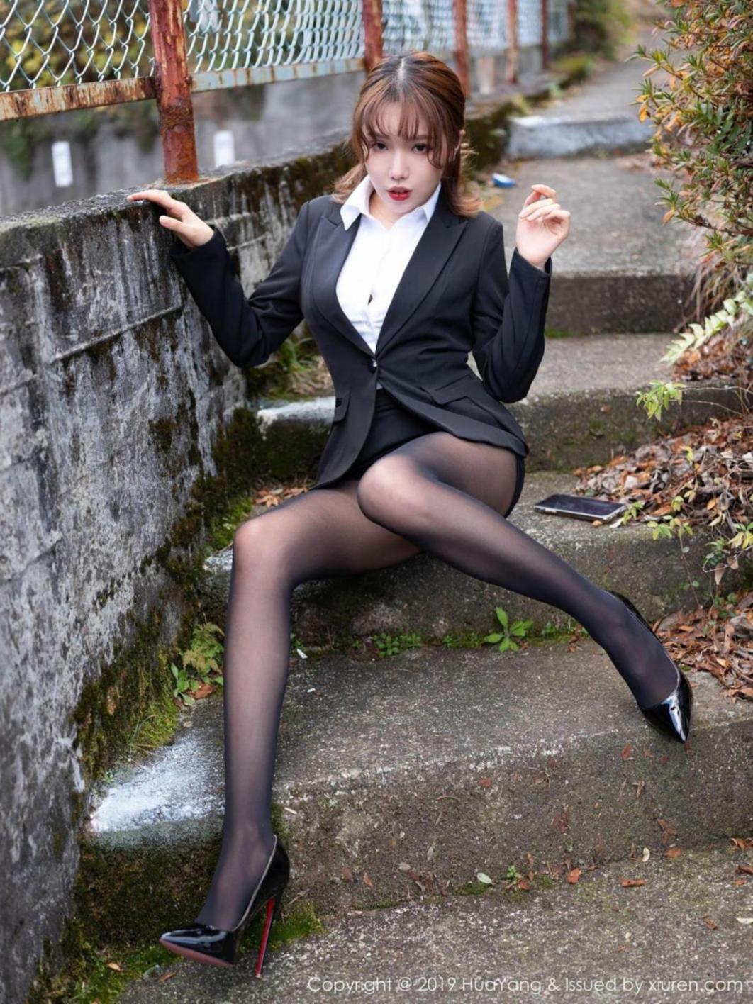 [尤果网] 黄楽然 有趣网衣+兔女郎+制服黑丝OL系列 高清手机美女壁纸
