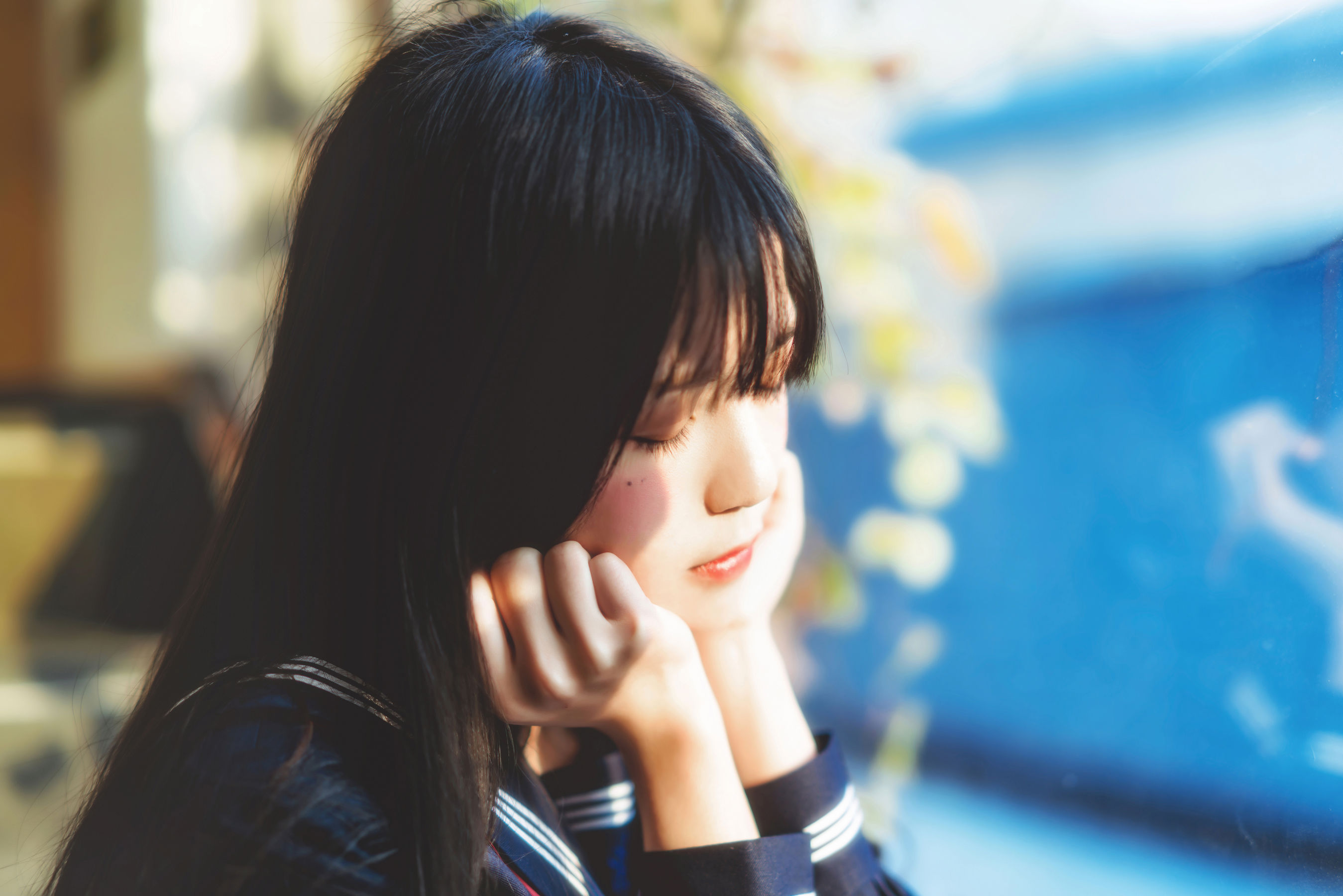 [网络美女] 桜桃喵 (小少女)黑色水手服高清手机美女壁纸2P