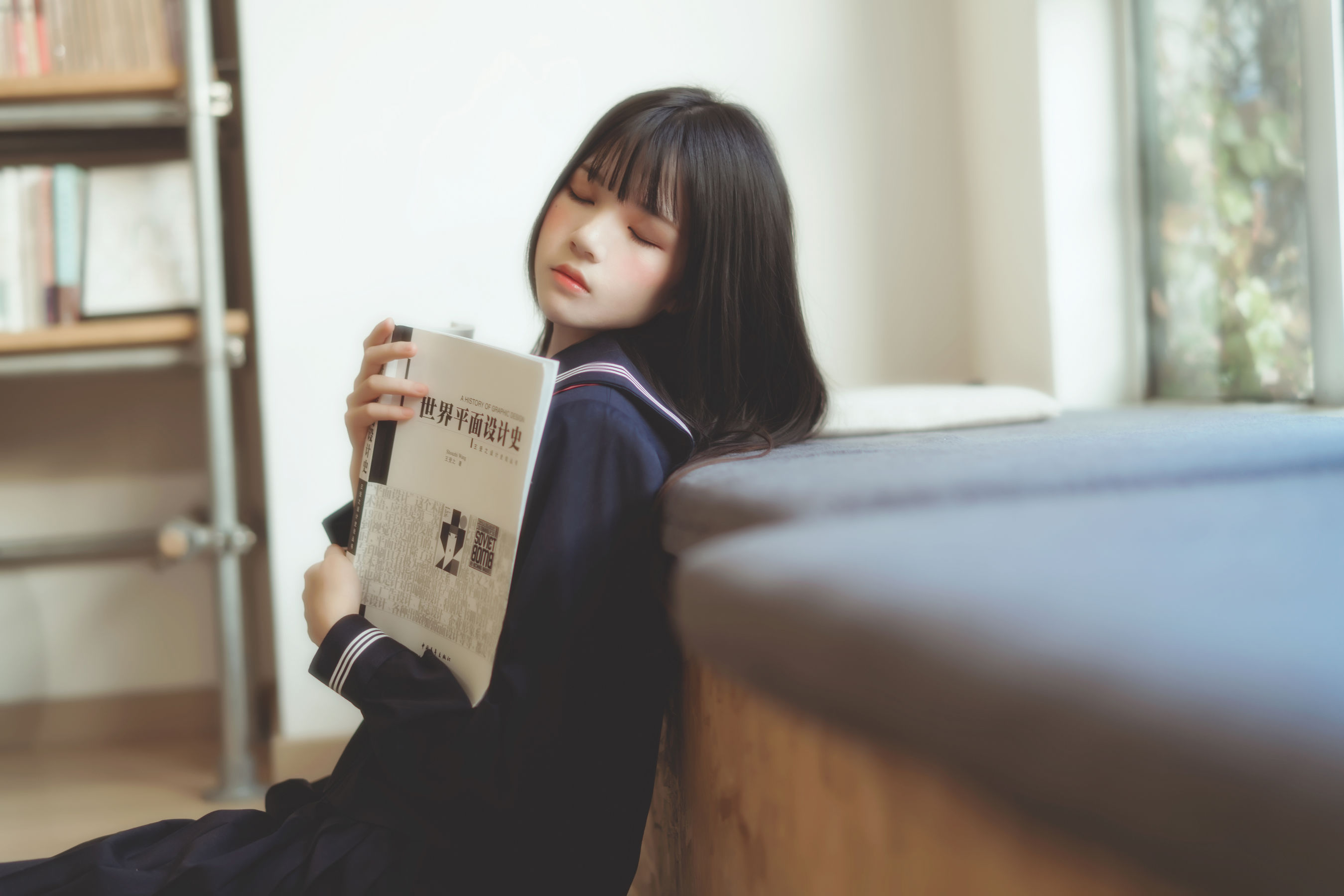 [网络美女] 桜桃喵 (小少女)黑色水手服高清手机美女壁纸50P