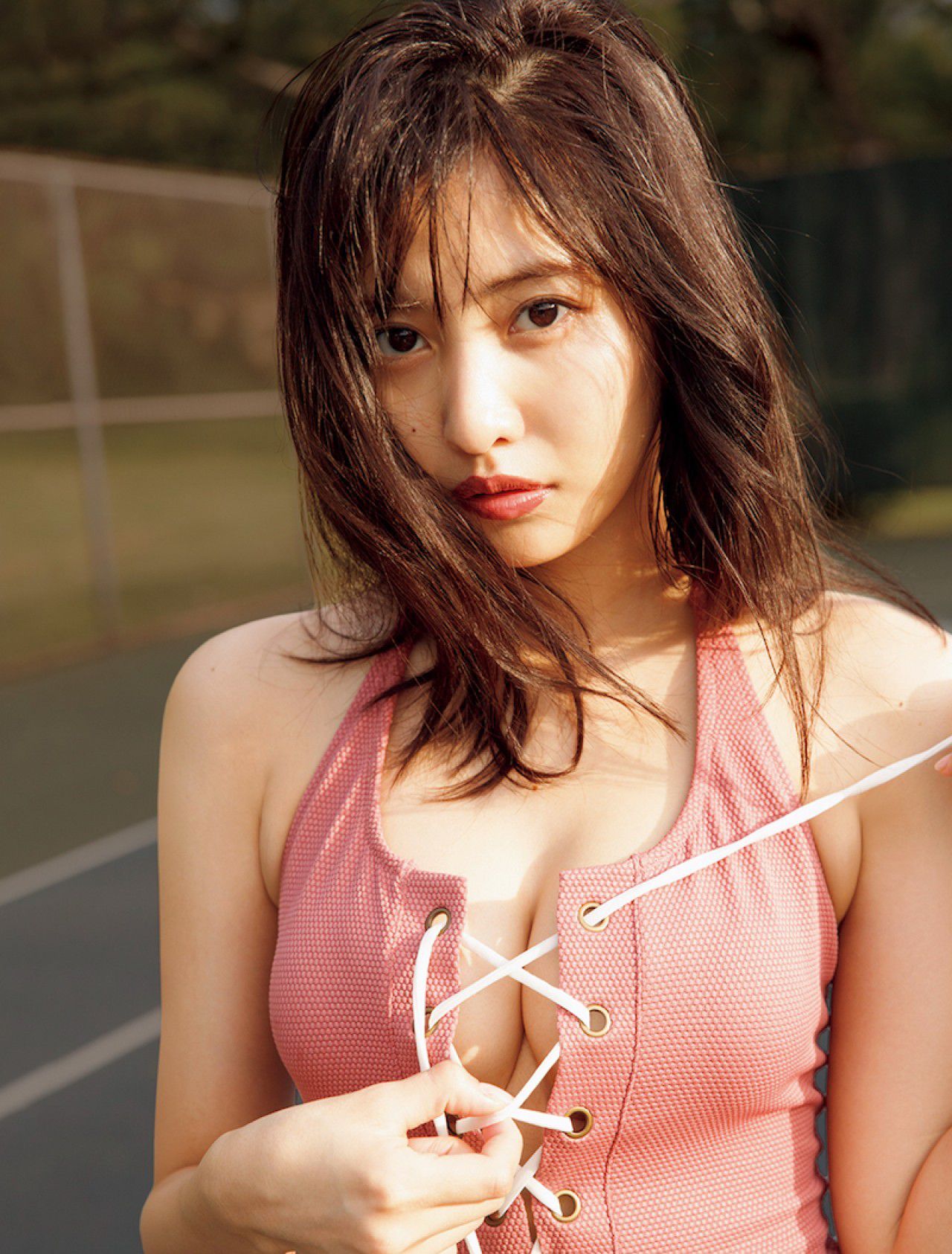 [FLASH杂志写真] 佐野雏子 話題の写真集から「神バスト」を先行公開！ 高清手机美女壁纸