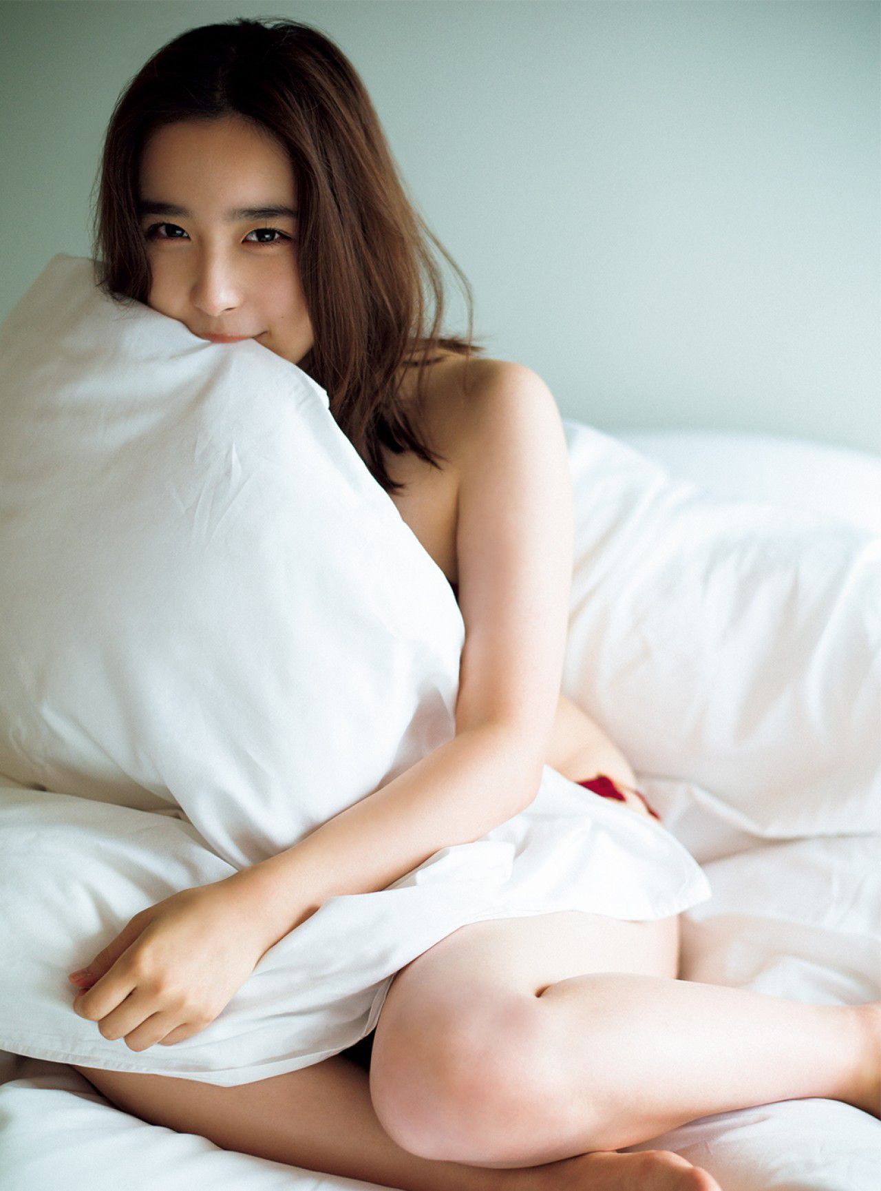 [FRIDAY杂志写真] 安倍乙 美少女ビキニ「石原さとみに似てるよね」 高清手机美女壁纸