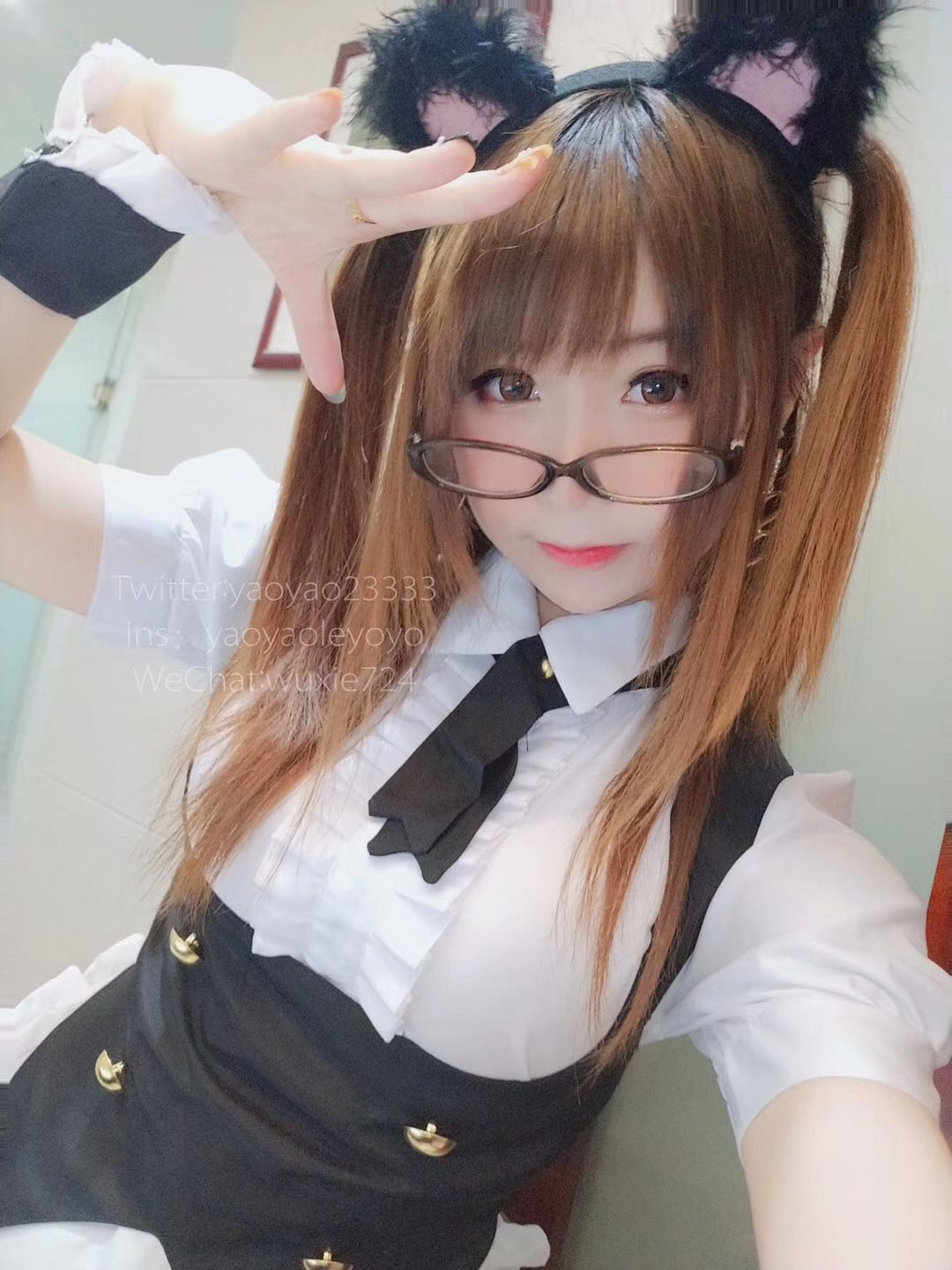 [网络美女] 摇摇乐 黑丝女仆 高清手机美女壁纸
