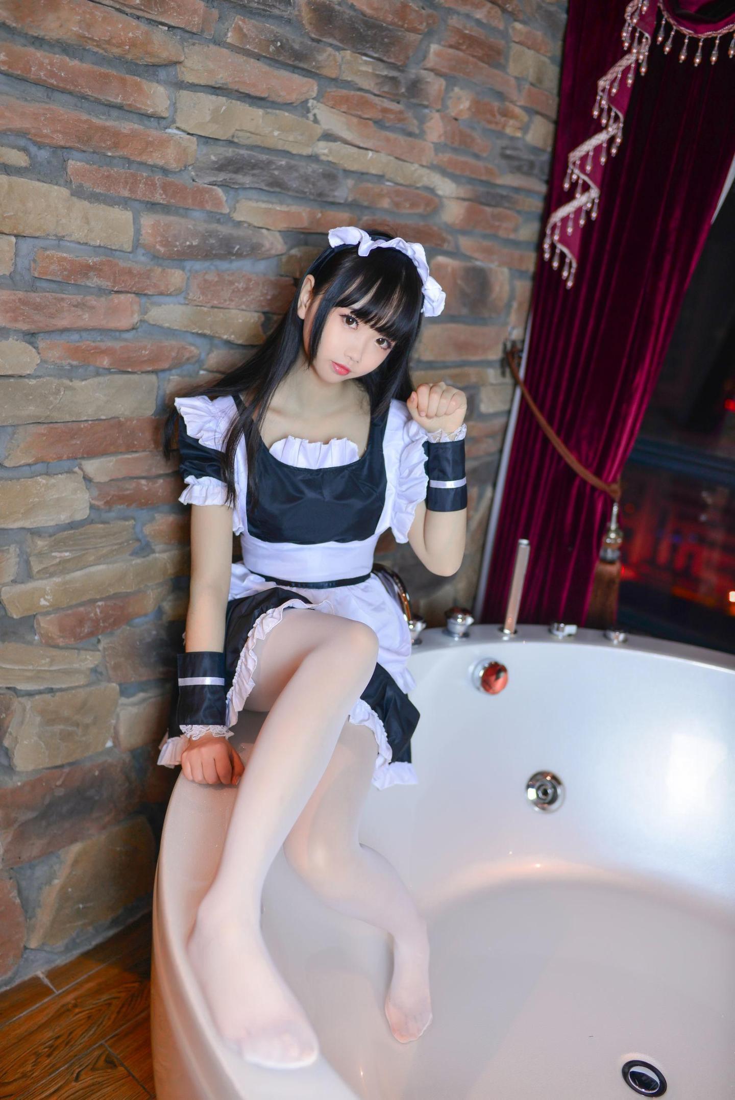 [网络美女] 雪琪 女仆 高清手机美女壁纸