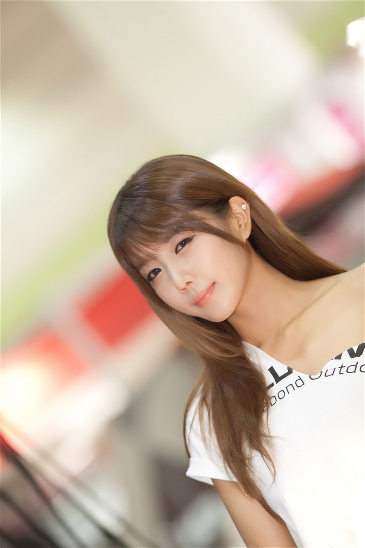 [网络美女] 许允美 居家舒适休闲穿搭分享高清手机美女壁纸4P