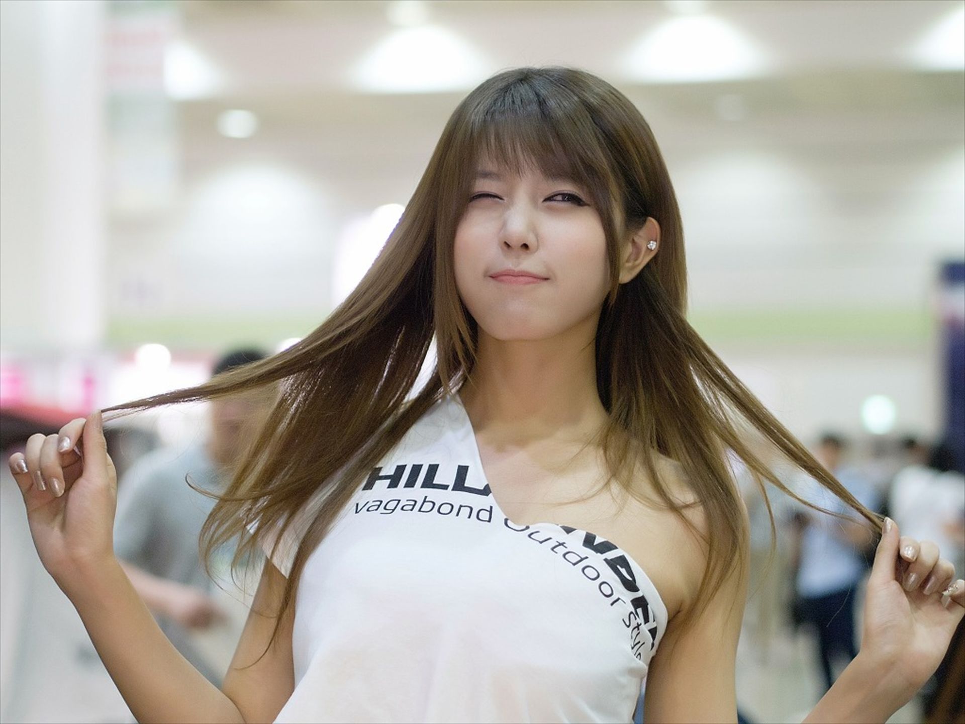 [网络美女] 许允美 居家舒适休闲穿搭分享高清手机美女壁纸83P