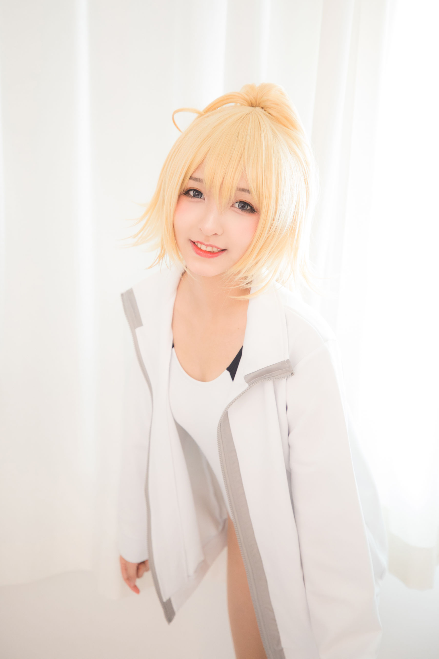 [网络美女] 神楽坂真冬 贞德泳装 高清手机美女壁纸