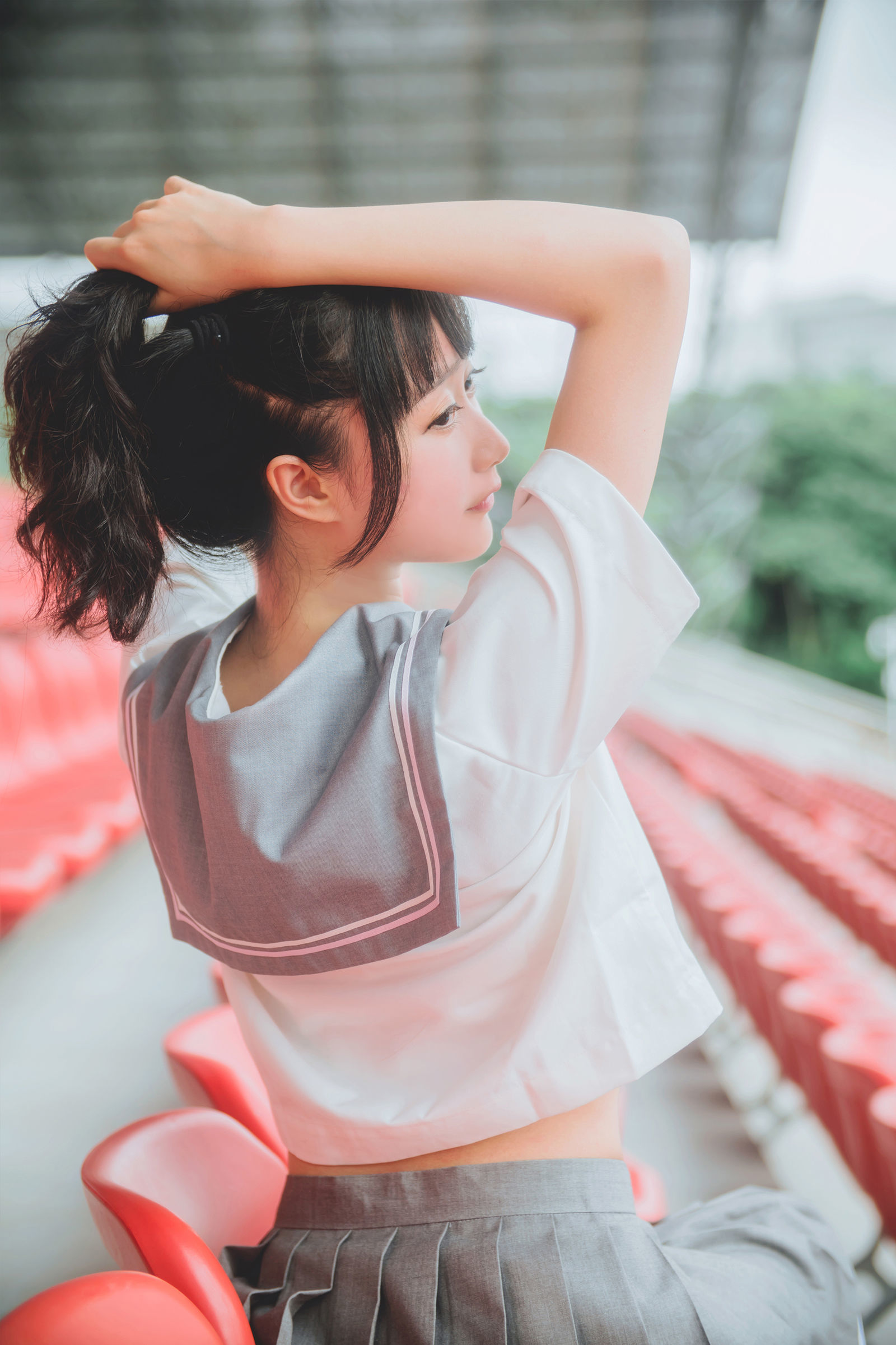 [网络美女] 木绵绵 灰色JK制服高清手机美女壁纸21P