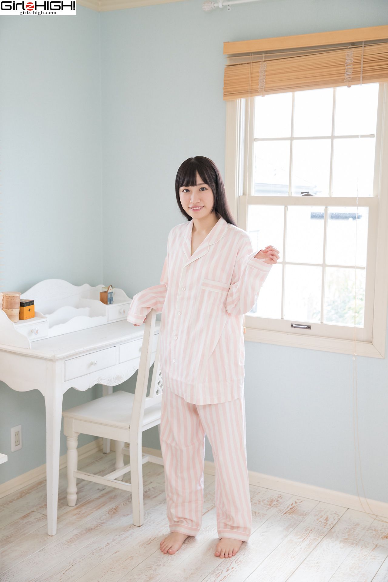 [Girlz-High] 叶月彩菜 居家舒适休闲穿搭分享 高清手机美女壁纸