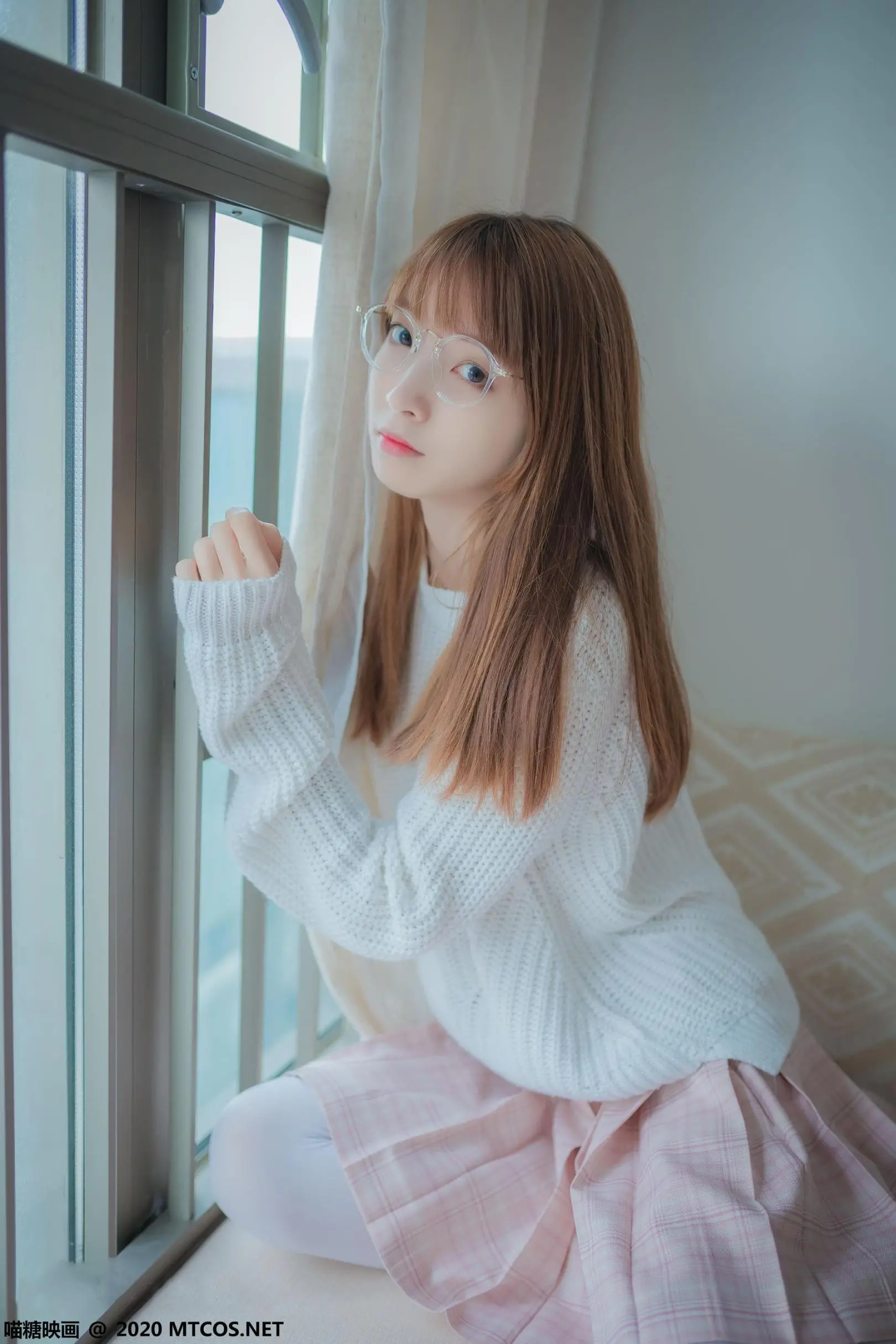 一朵玫瑰 粉格裙的眼睛娘高清写真6P