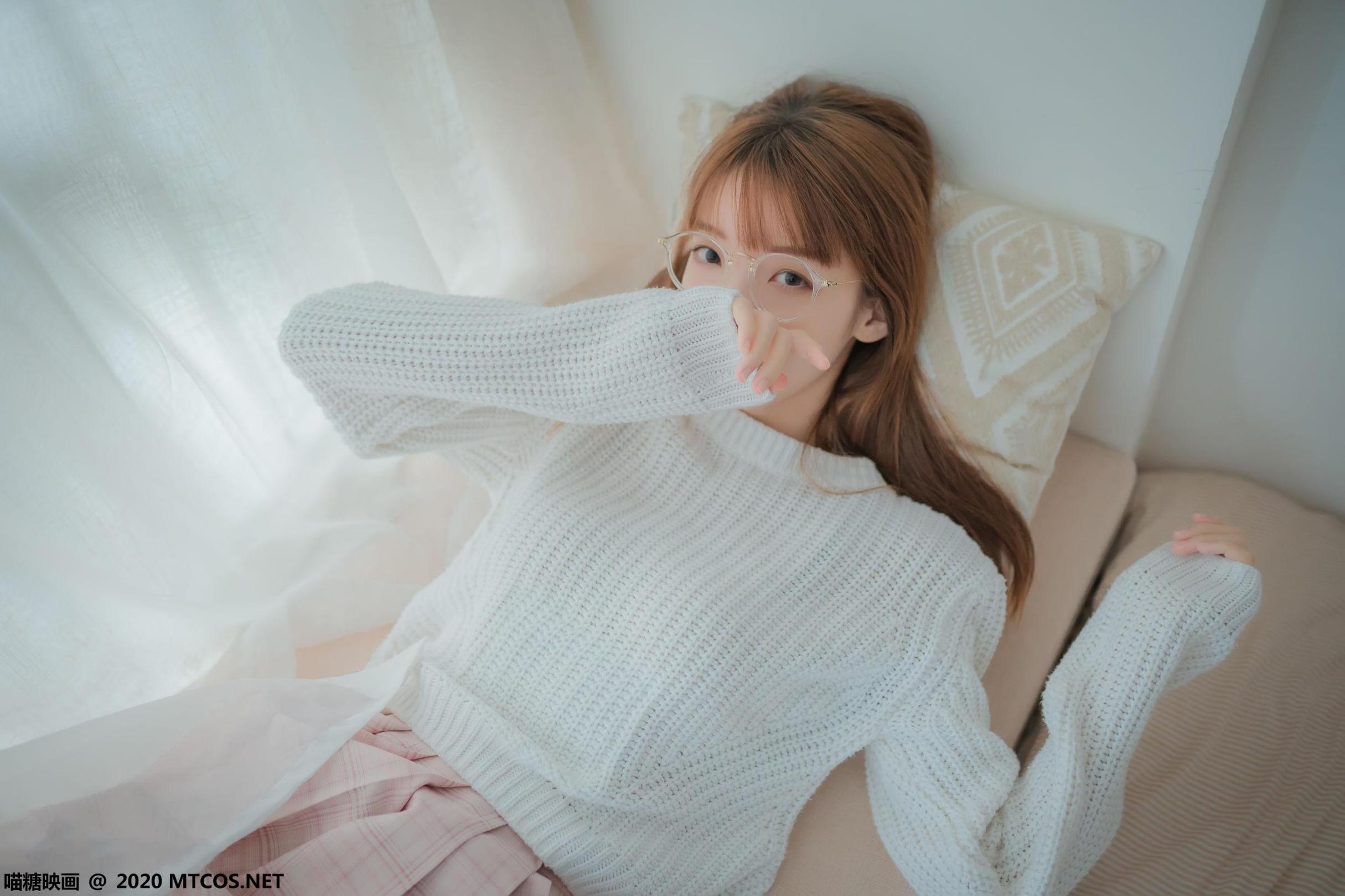 [网络美女] 网络美女 粉格裙的眼睛娘高清手机美女壁纸16P