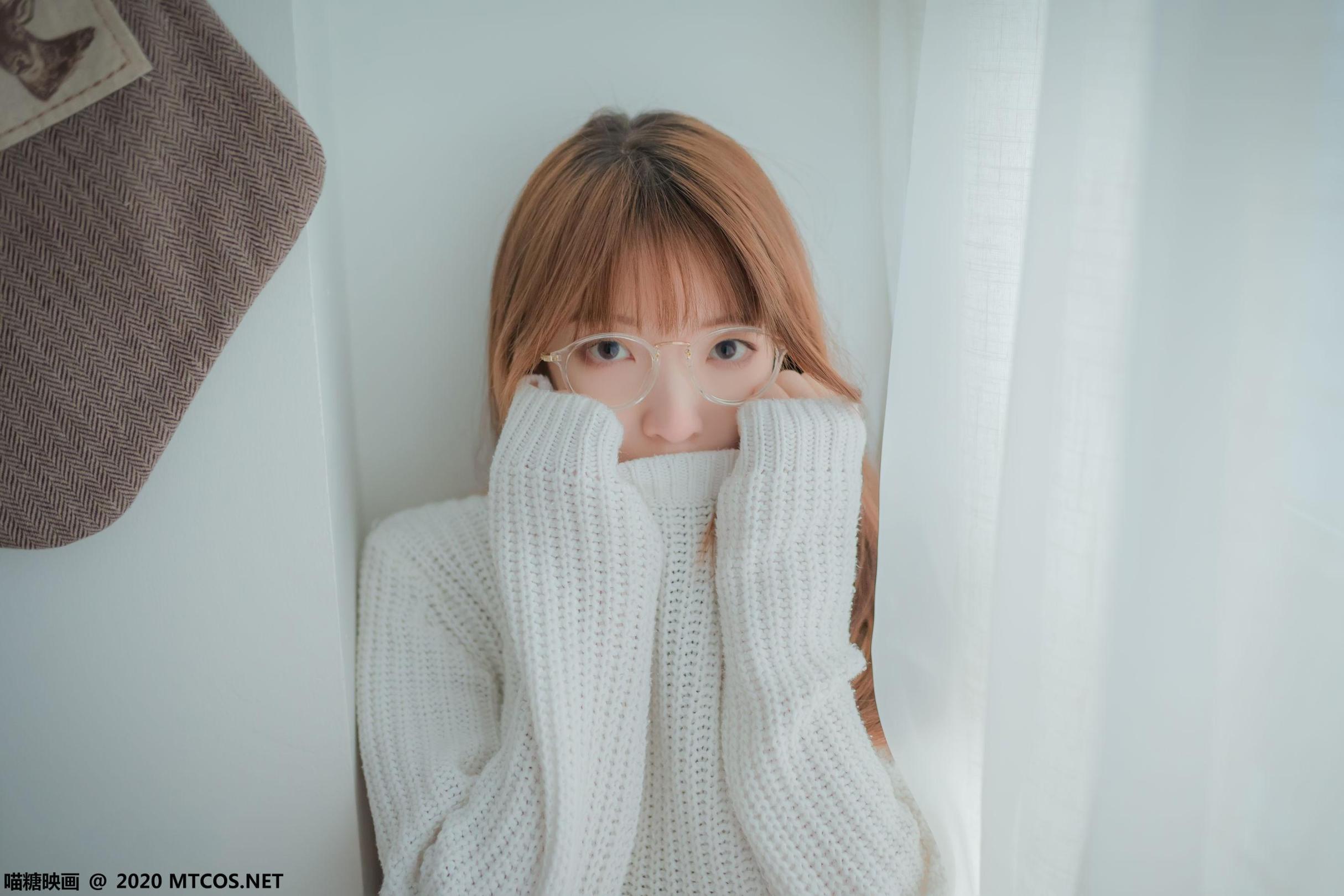 [网络美女] 网络美女 粉格裙的眼睛娘高清手机美女壁纸23P