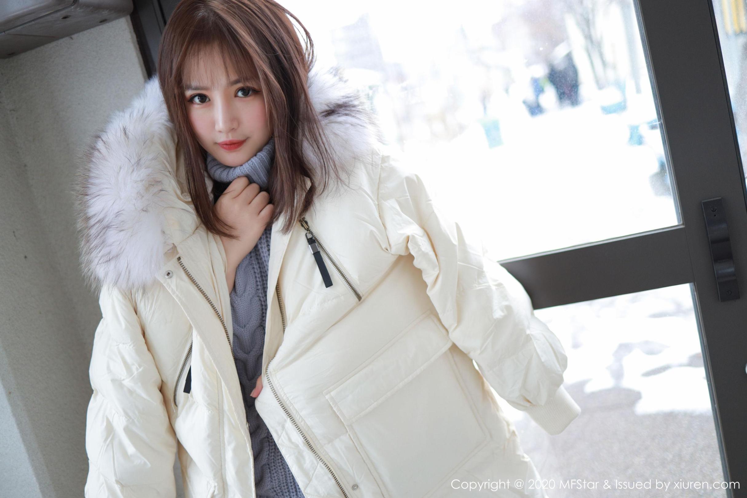 [模范学院] 蛋糕Cake 性感开背毛衣系列高清手机美女壁纸27P