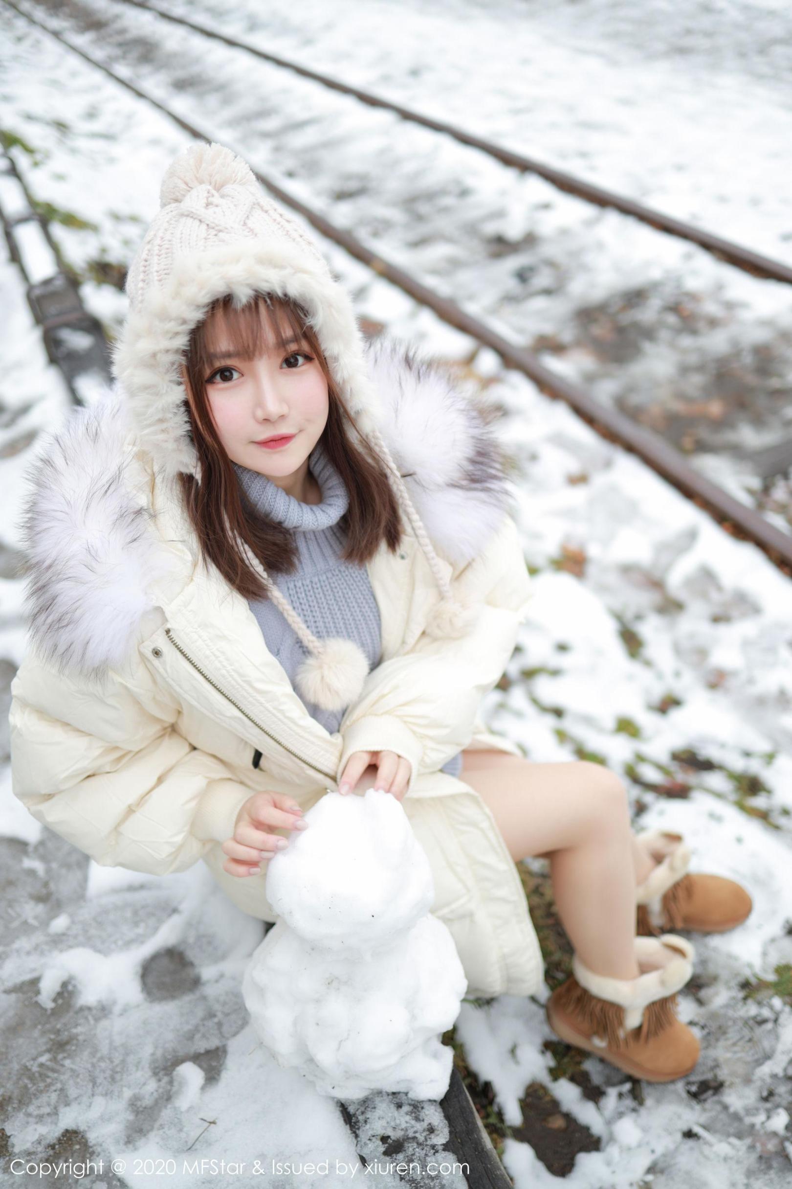 [模范学院] 蛋糕Cake 性感开背毛衣系列高清手机美女壁纸10P