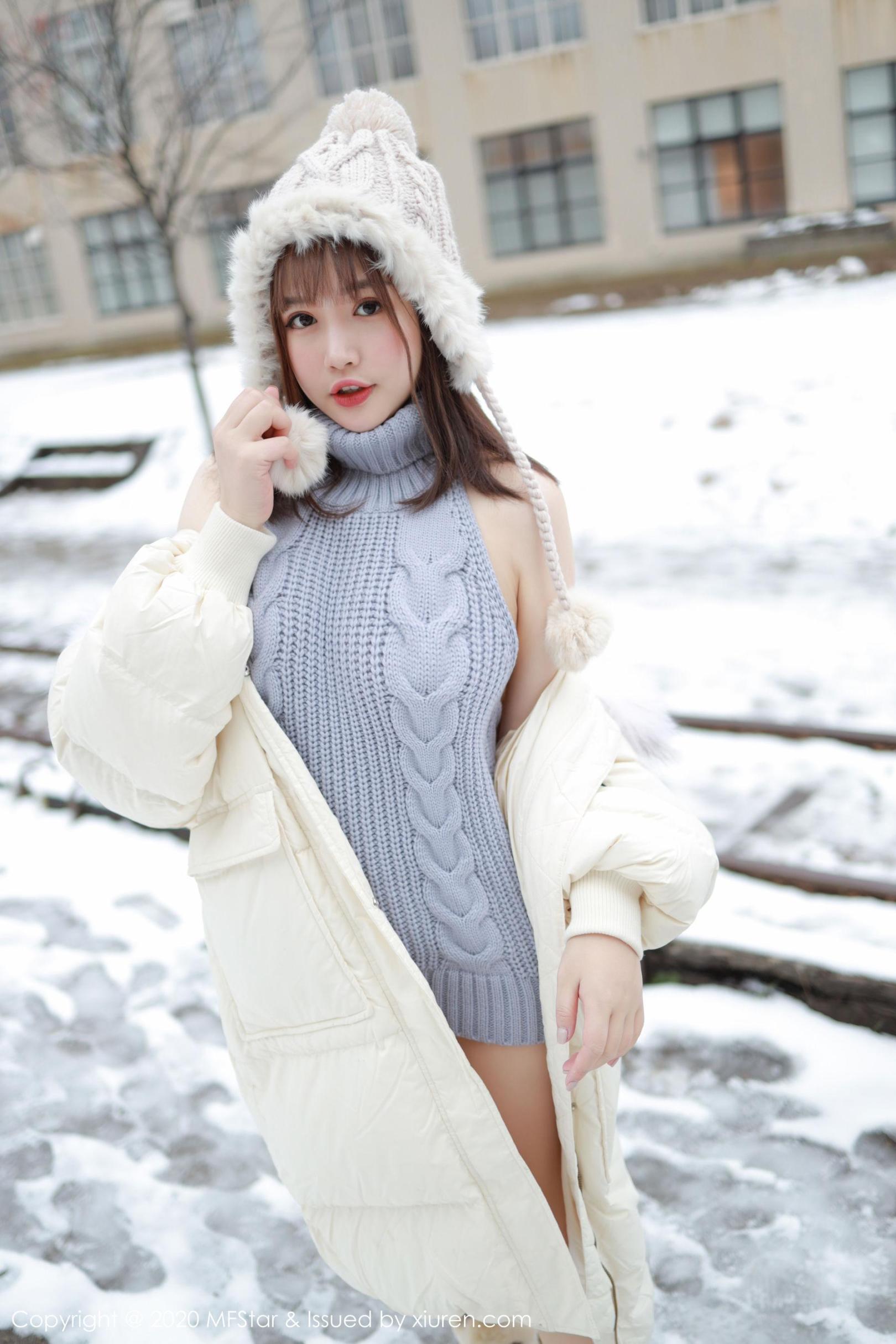 [模范学院] 蛋糕Cake 性感开背毛衣系列高清手机美女壁纸8P