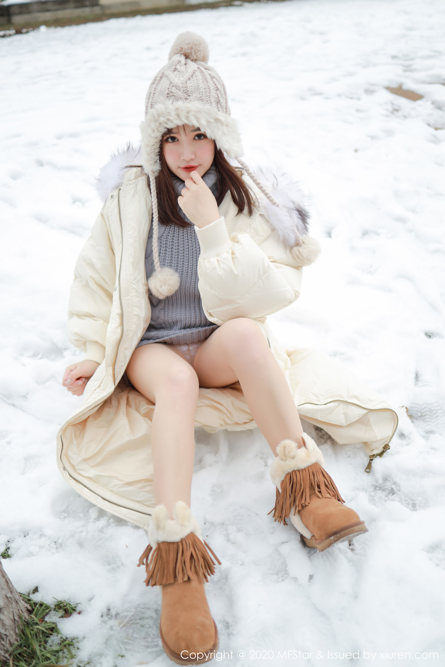 [模范学院] 蛋糕Cake 性感开背毛衣系列高清手机美女壁纸41P