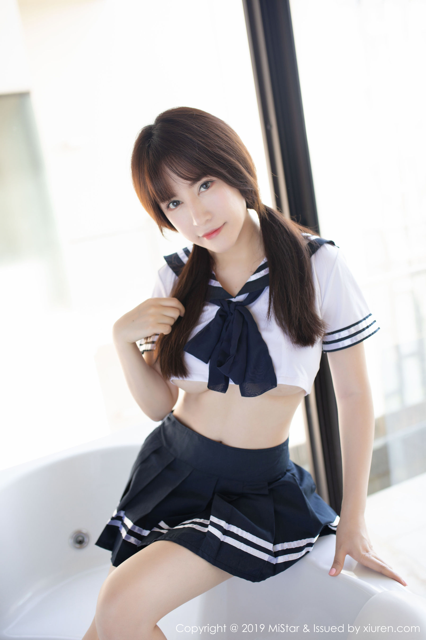 [尤果圈爱尤物] 夏小雅 浴缸水手服 高清手机美女壁纸