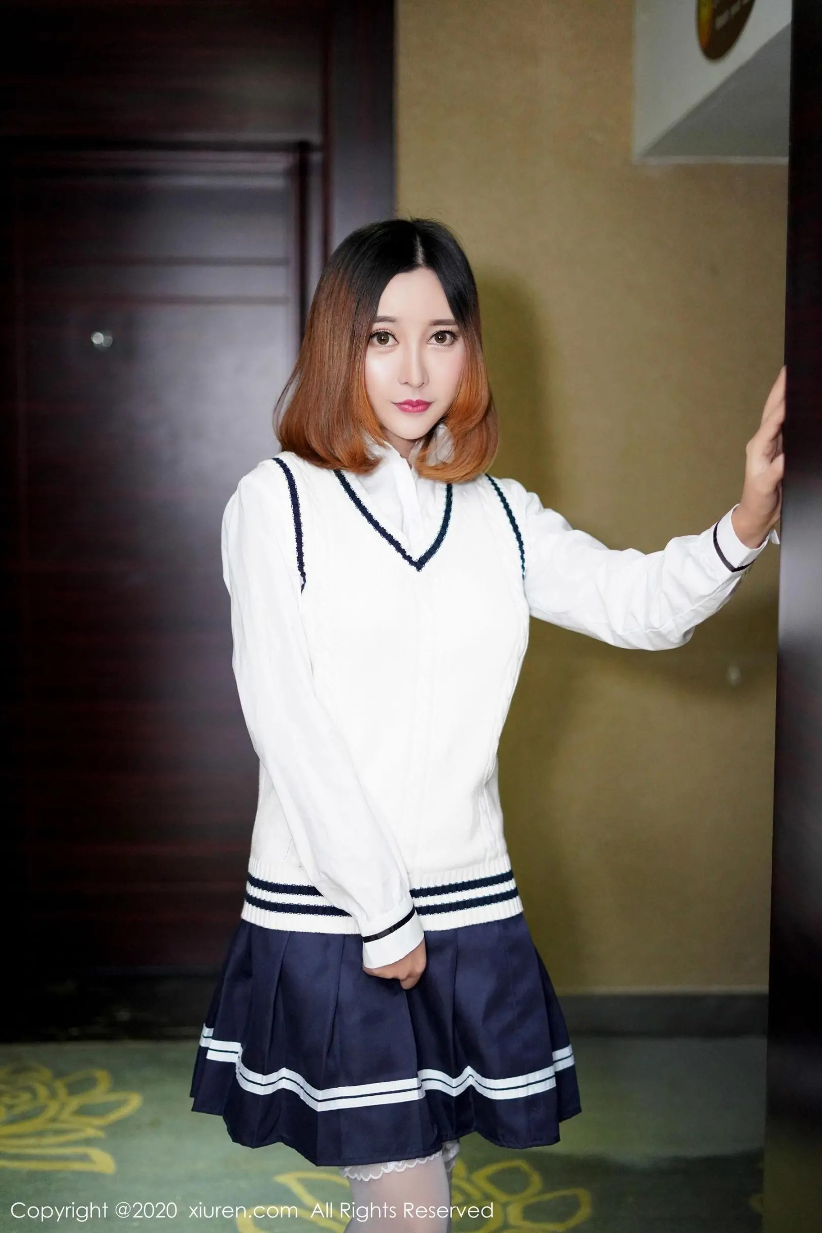 李梓熙 学院风的校服系列高清写真1P