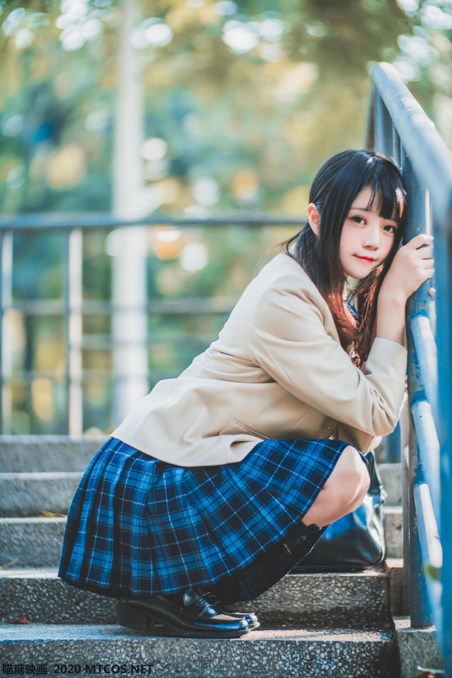 [网络美女] 网络美女 学妹JK制服高清手机美女壁纸38P