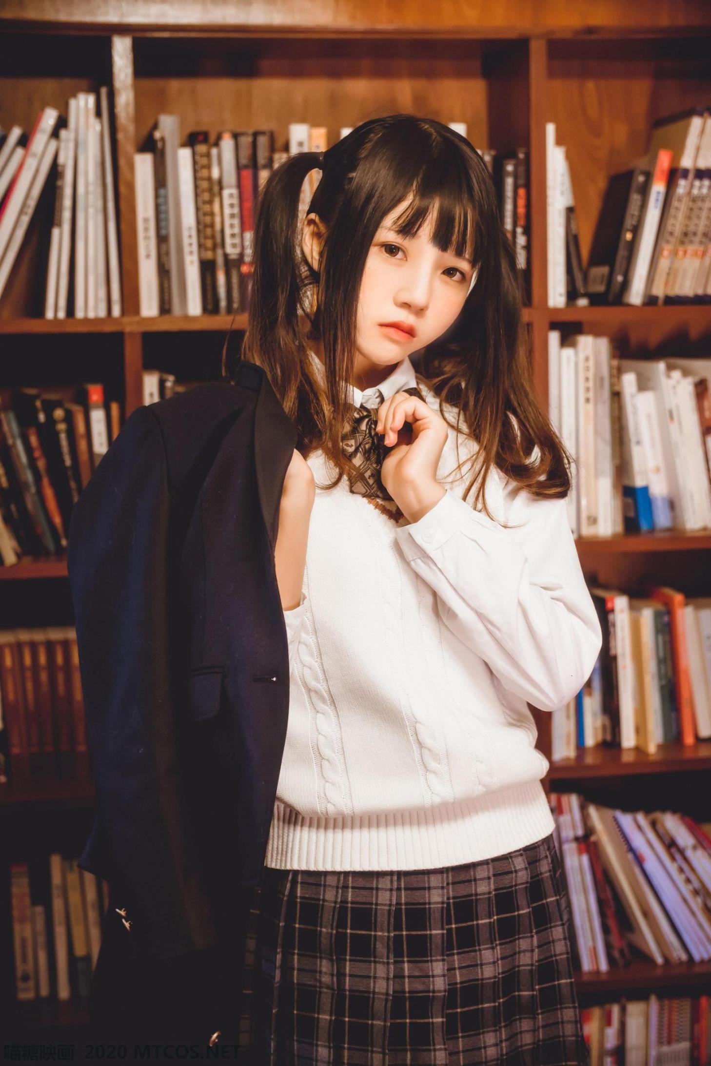 [网络美女] 网络美女 学妹JK制服高清手机美女壁纸13P